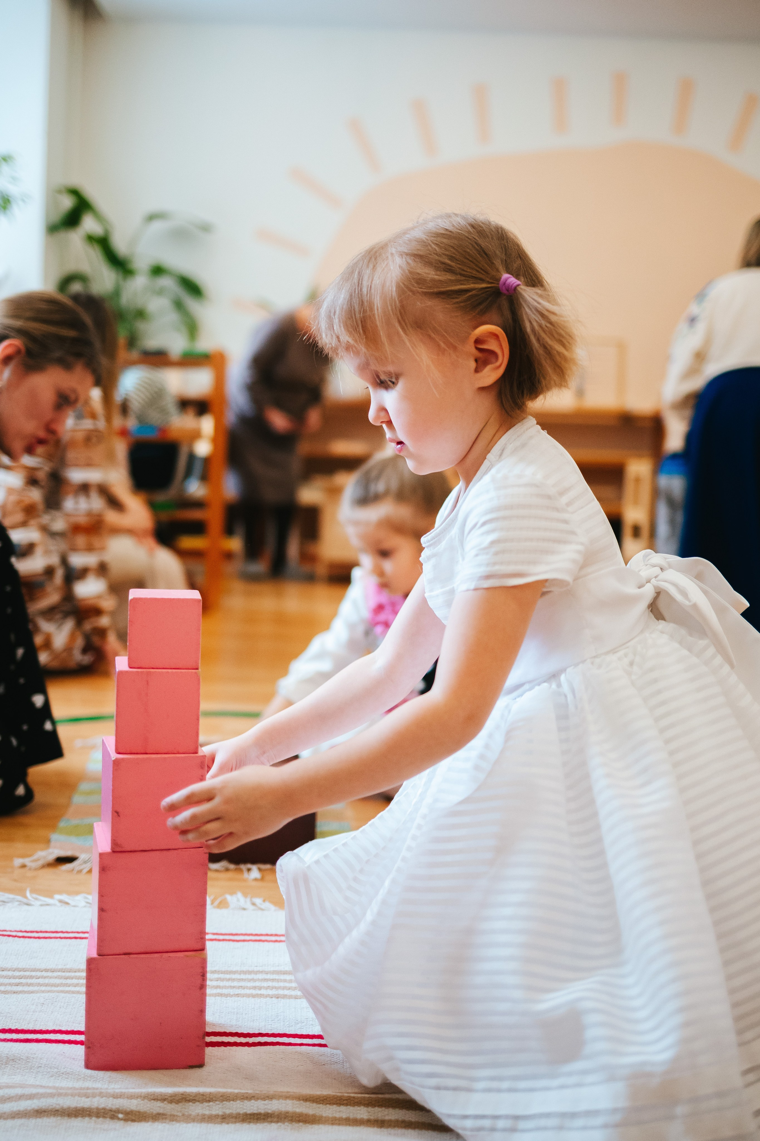 8 марта в Монтессори-саду. Семейный lifestyle фотограф в Санкт-Петербурге Людмила Пахомова