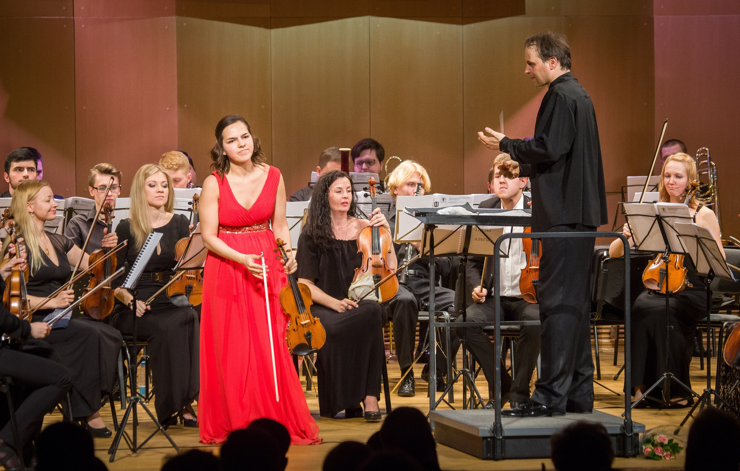 Концерт в Центре Павла Слободкина. Дарья Письменюк / Darya Leitstern — фотограф, музыкант, журналист, путешественник