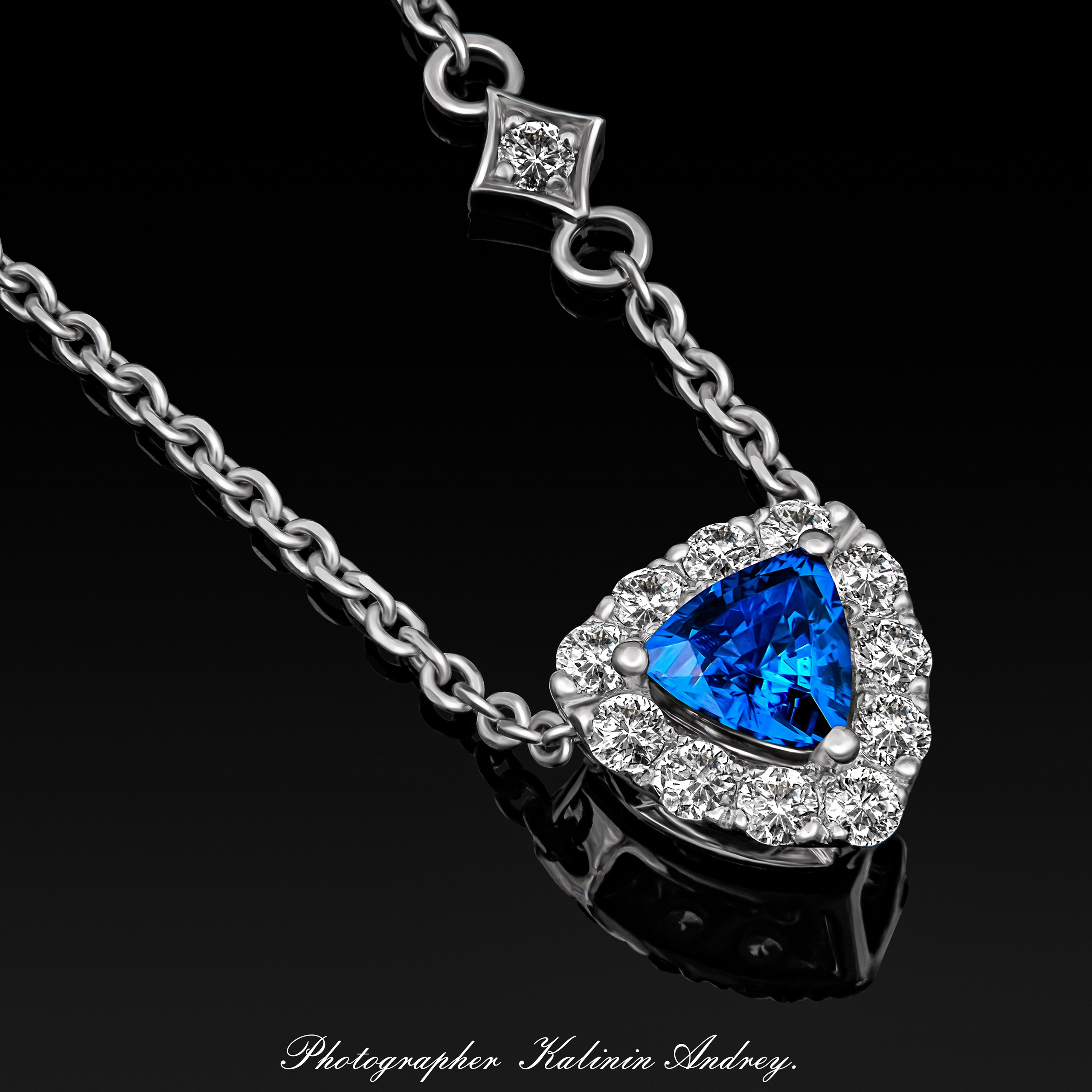 Рекламная эксклюзивная предметная фотосъёмка ювелирных изделий в Москве  тел +7 966-003-13-07. Высококачественная профессиональная рекламная фотосъёмка ювелирных украшений, драгоценных камней в Москве. Обучение, консультация