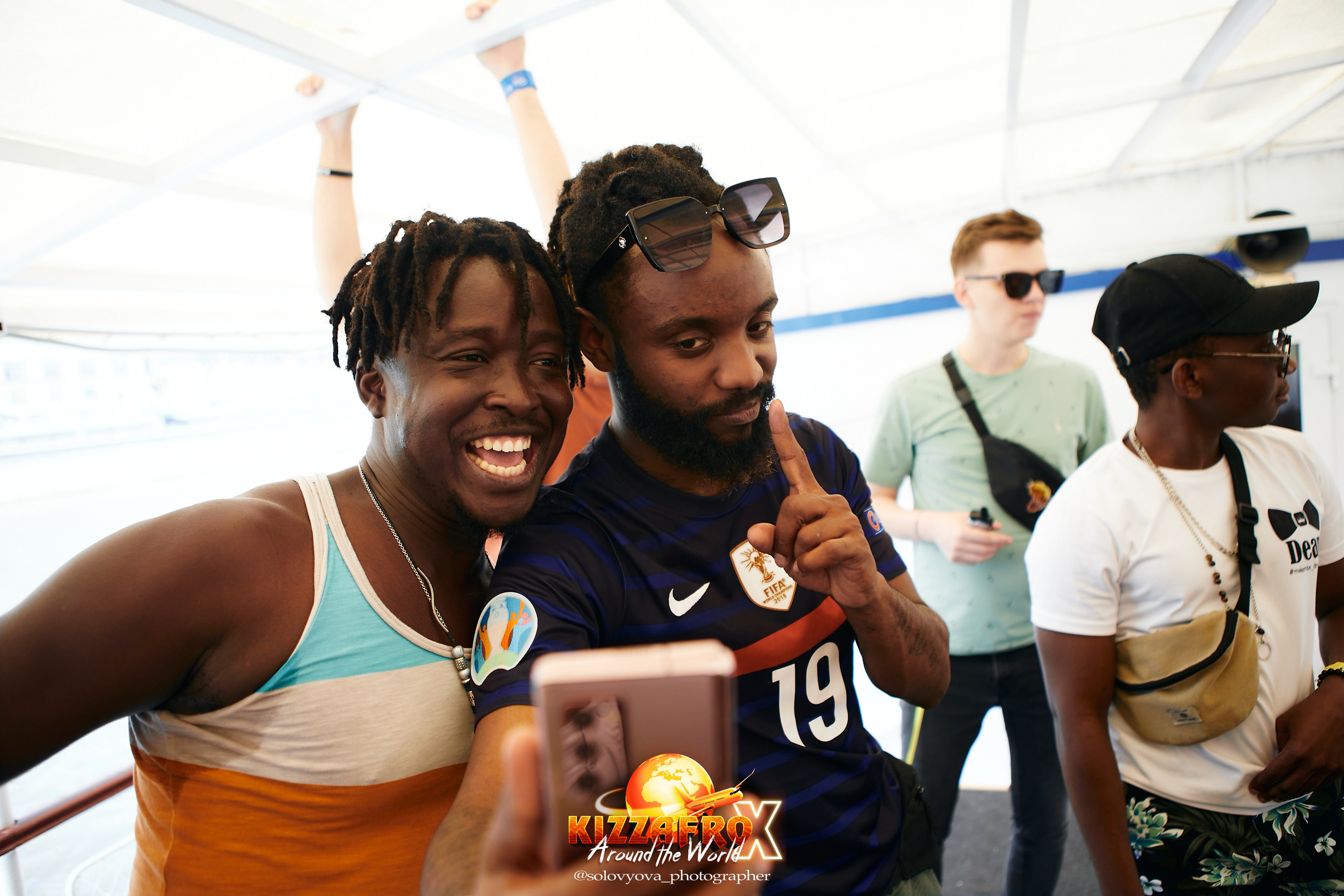 Boat party. Свадебный фотограф