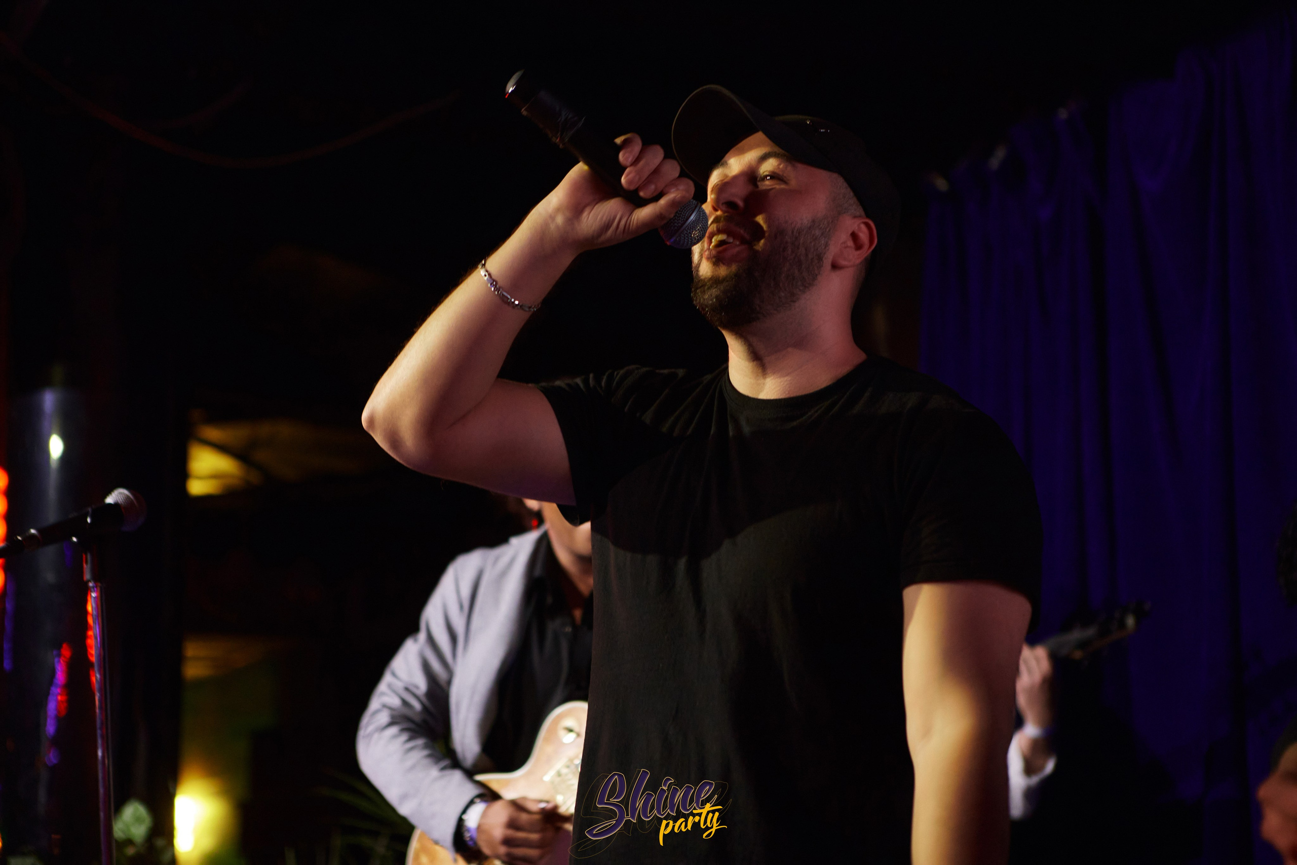 Shine party bachata. Свадебный фотограф