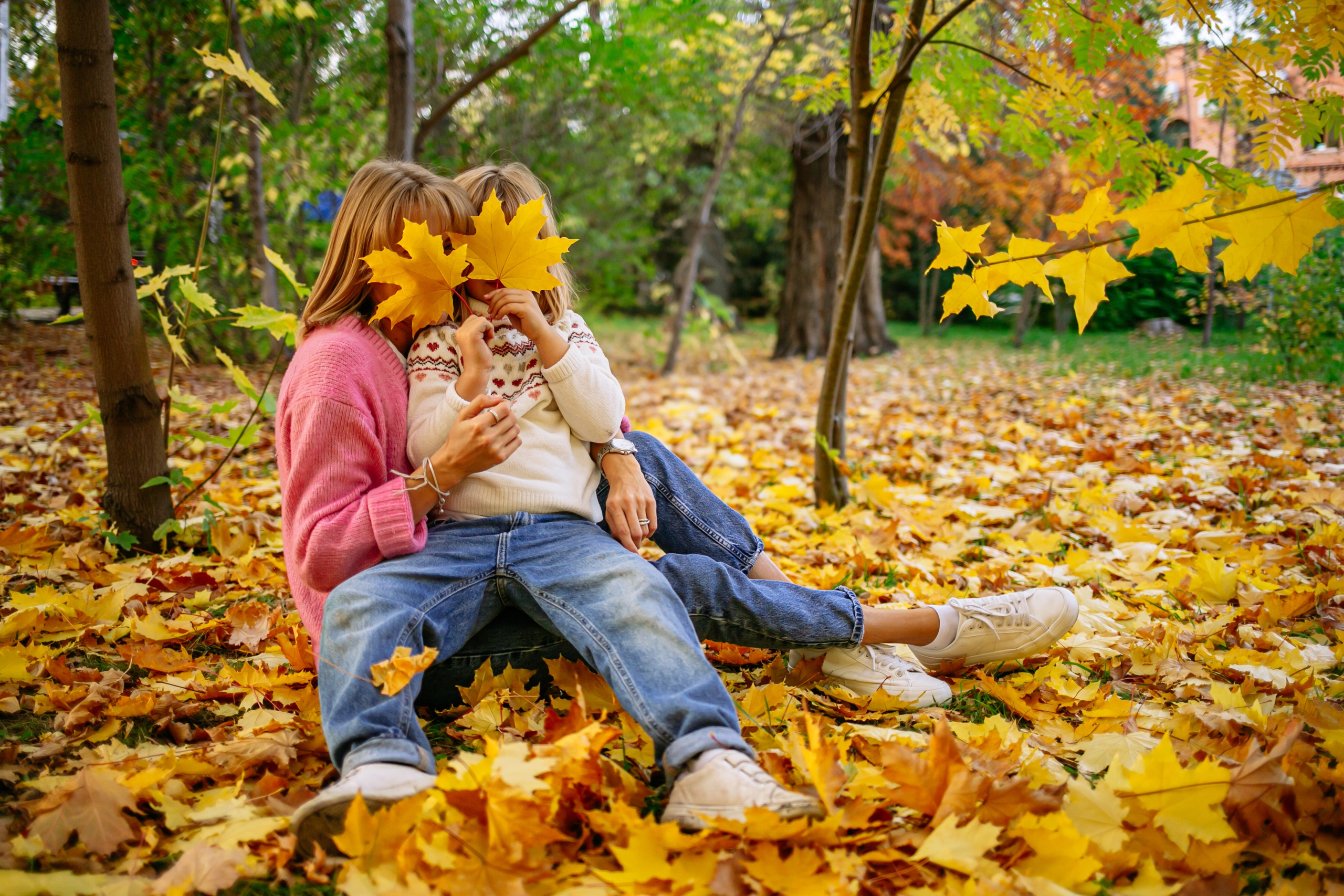 Юля, Анюта, Есения