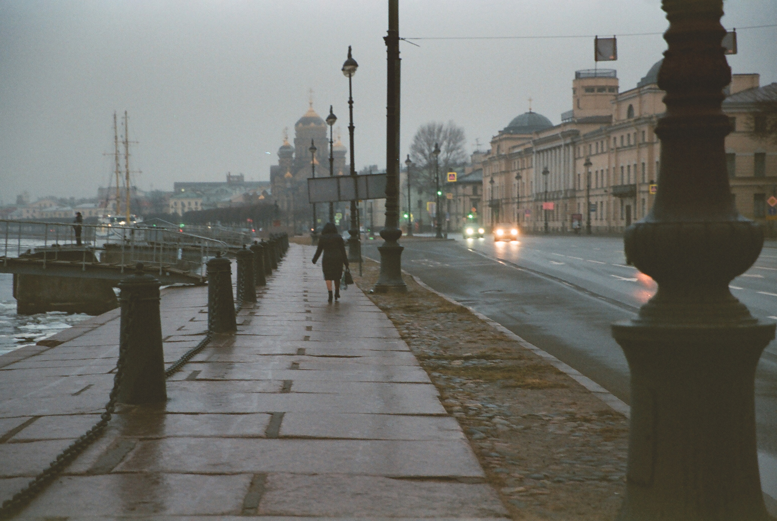 Фотографии цветные. Свадебный и семейный пленочный фотограф в Петербурге Истомина Ирина