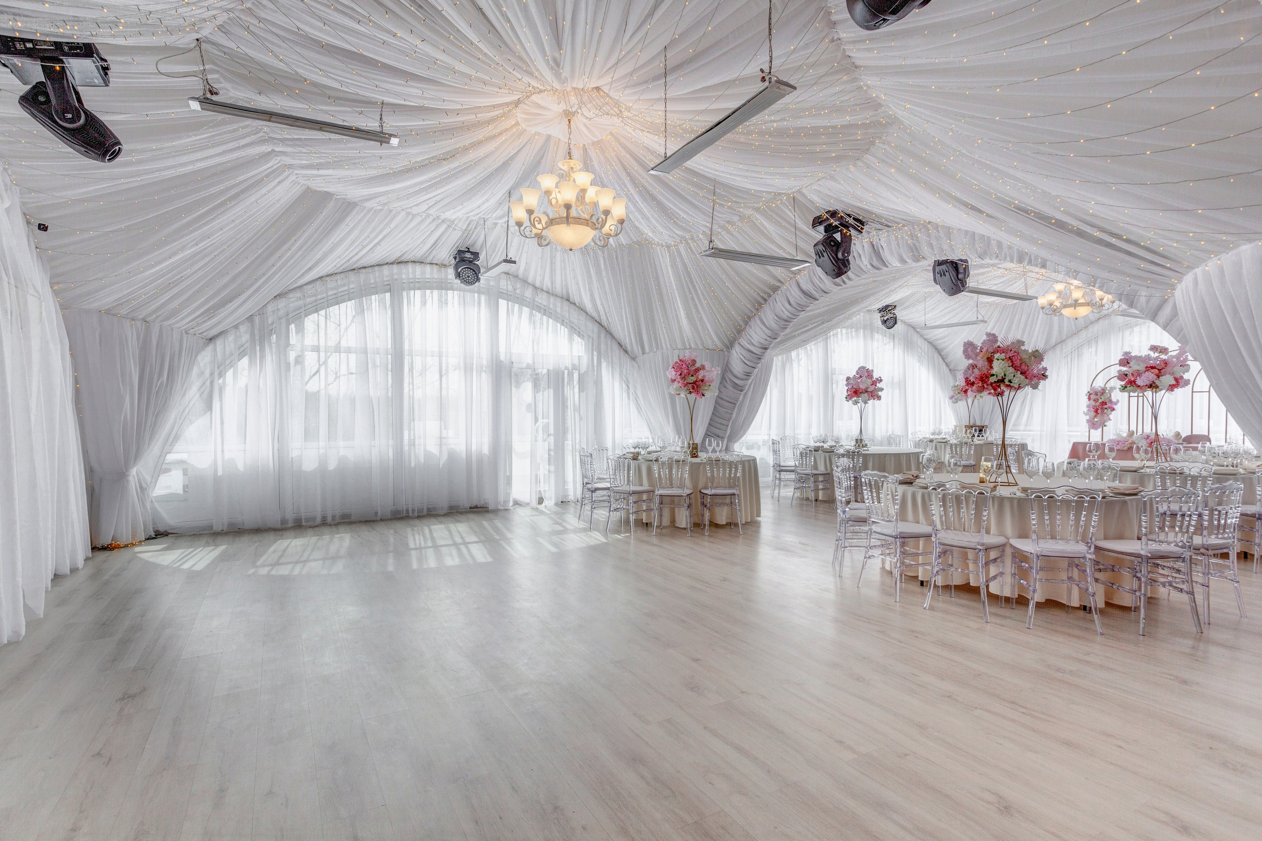 Площадка № 2-22. Свадебный организатор Москва