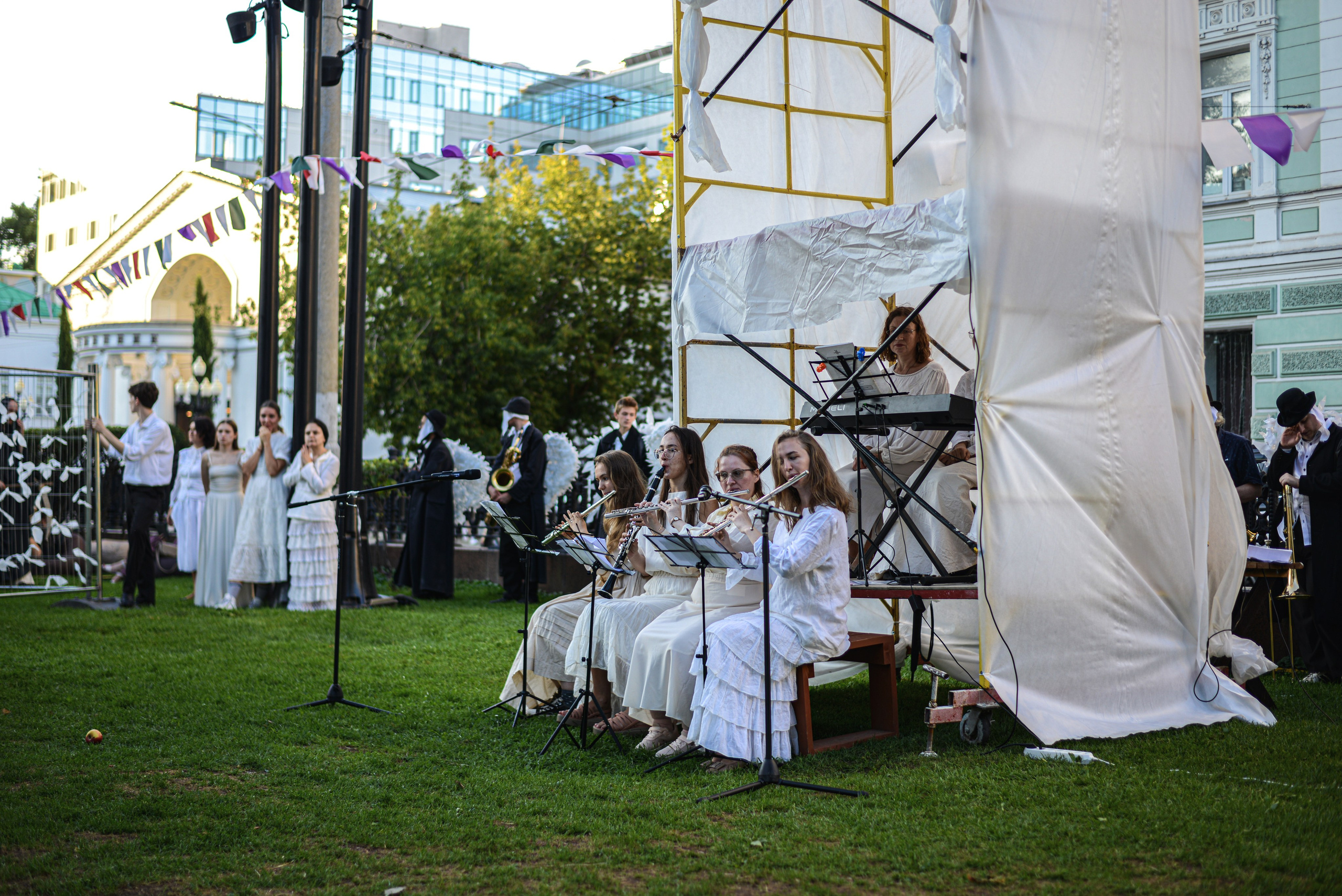 Актеры театра Пух и Прах. Rystemys Picture