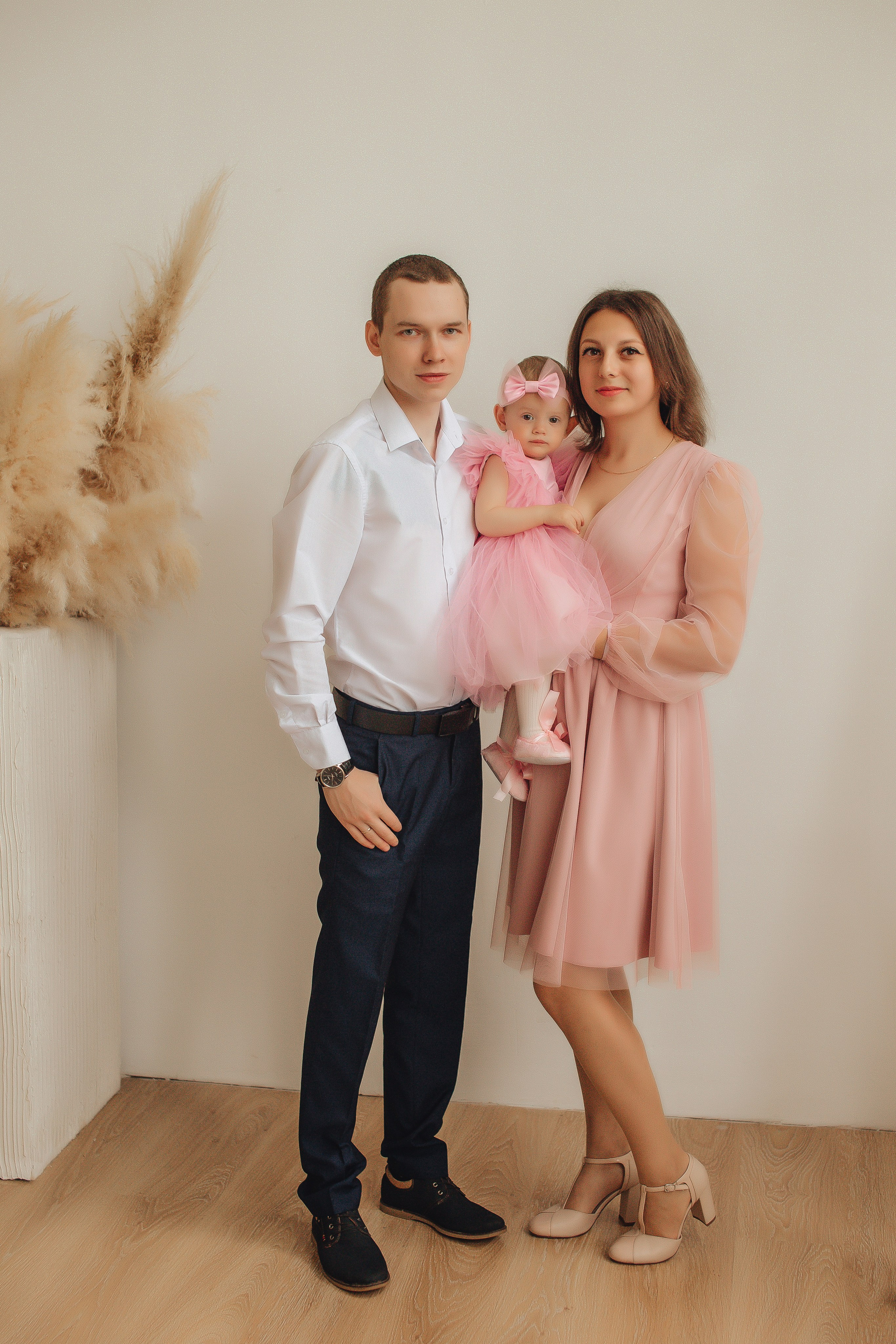 Алина + Коля + Алиса. Студия. Свадебный и семейный фотограф Пушкин Царское Село СПБ Питер Санкт-Петербург и Рязань Ольга Козлова