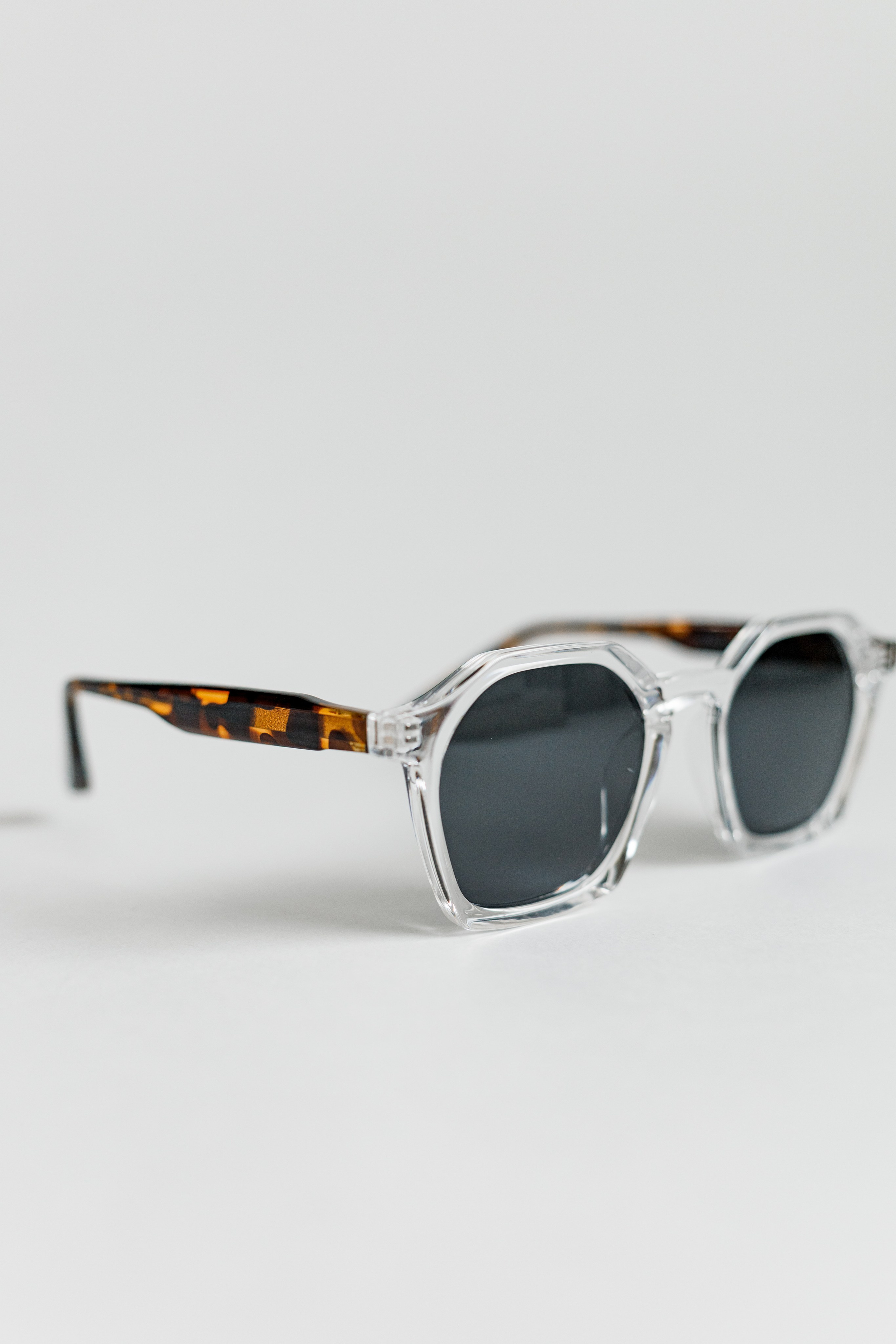 Каталожная съёмка (солнечные очки). КОНТЕНТ ФОТОГРАФ