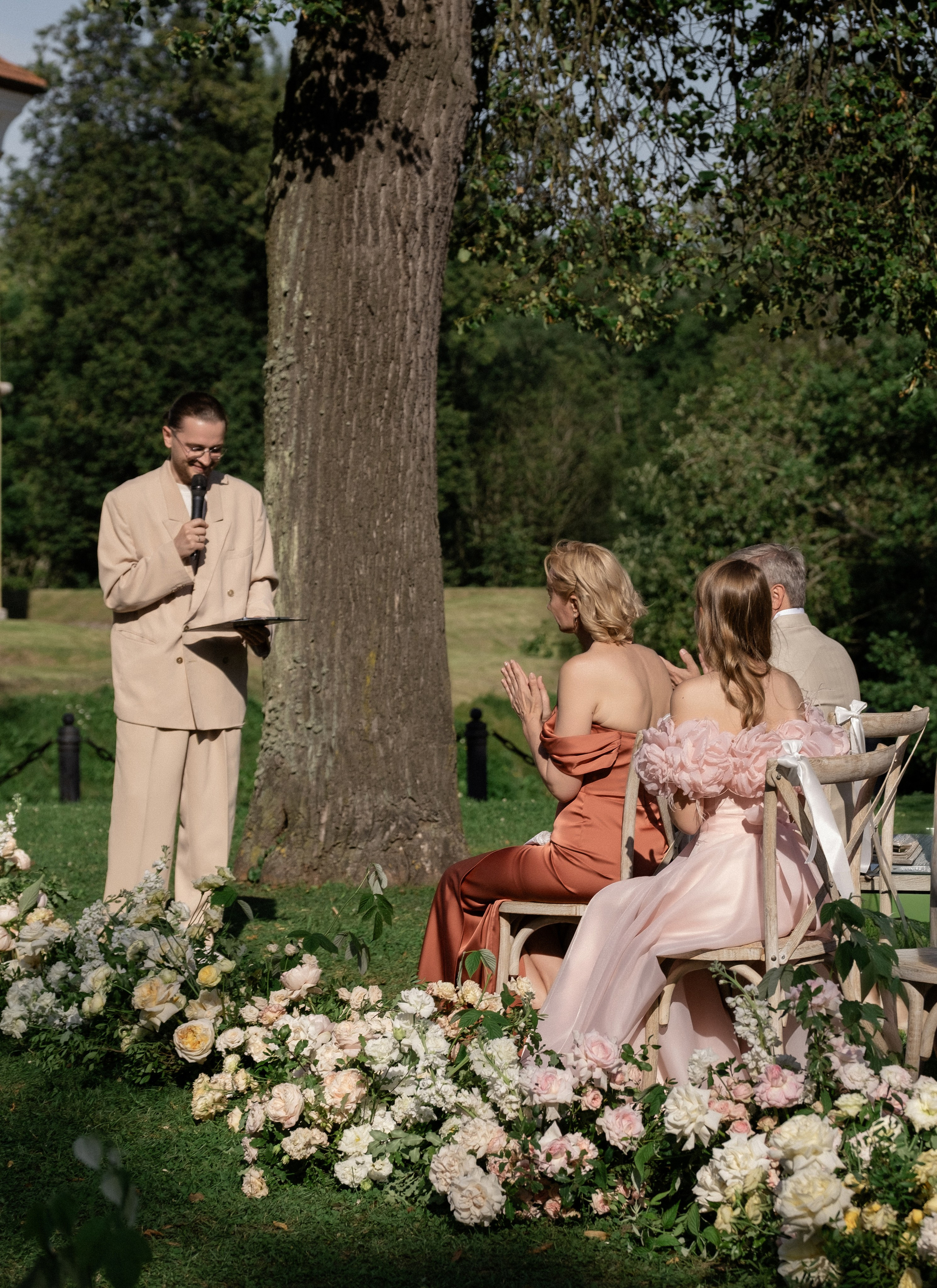 Счастливые часов не наблюдают. Свадебный и семейный фотограф в Санкт-Петербурге