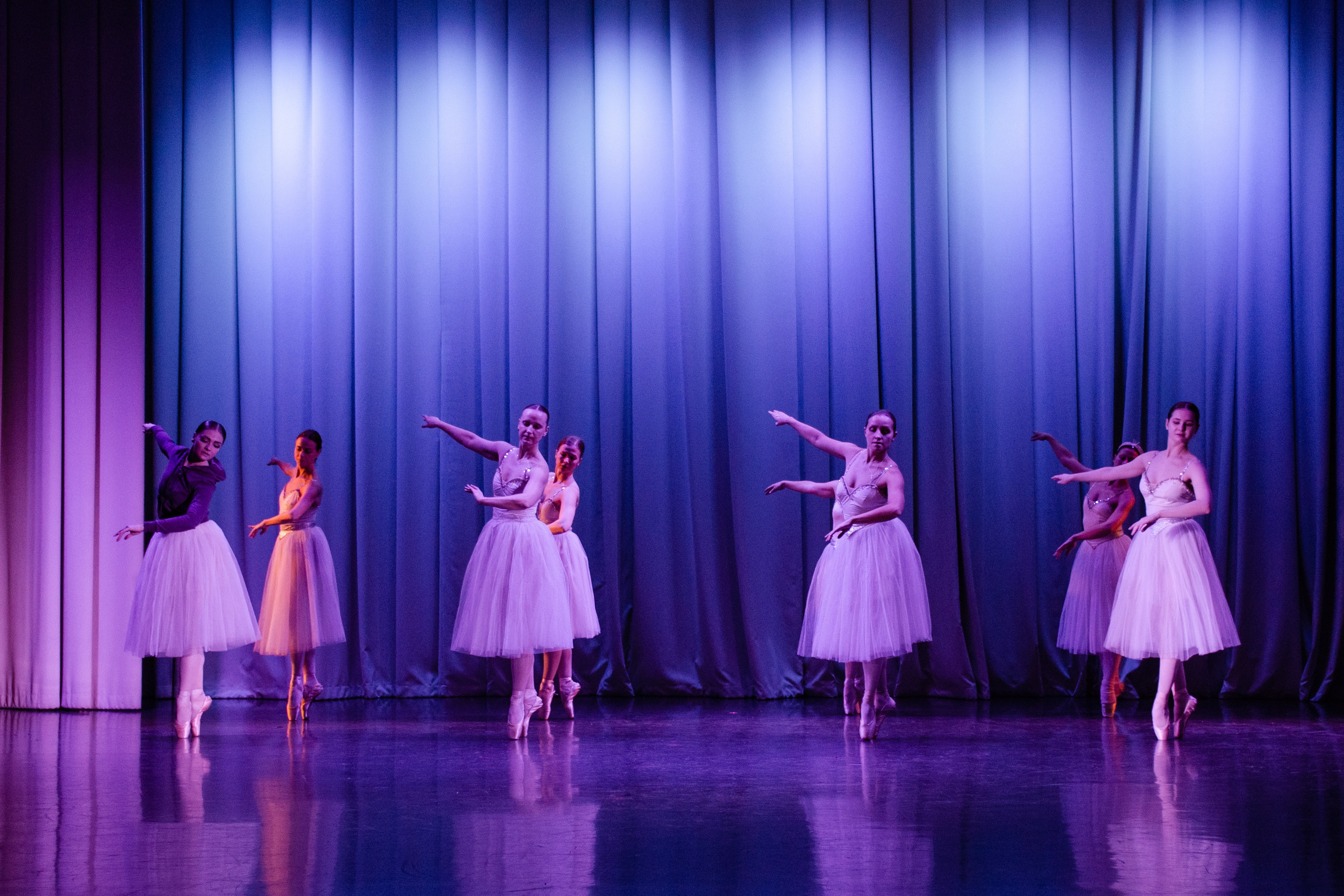 Балет, танец (концерты, уроки, репетиции, закулисье танцующих детей и взрослых). Портретный и репортажный фотограф в Санкт-Петербурге Варвара Жукова