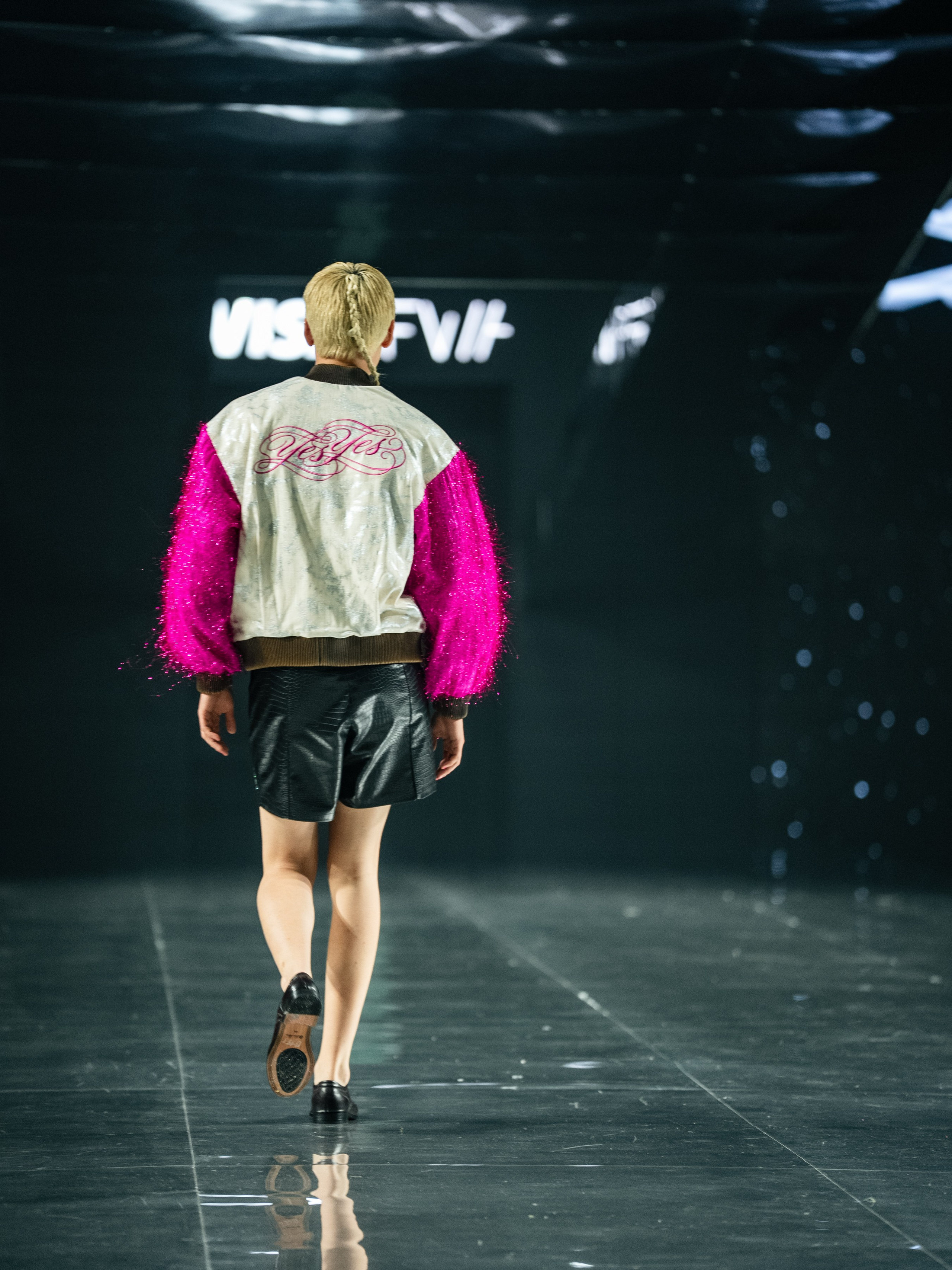 Visa Fashion Week YESYES. Сайт Алматинского НЮ АРТ, будуар и фэшн фотографа Дениса Карпенко