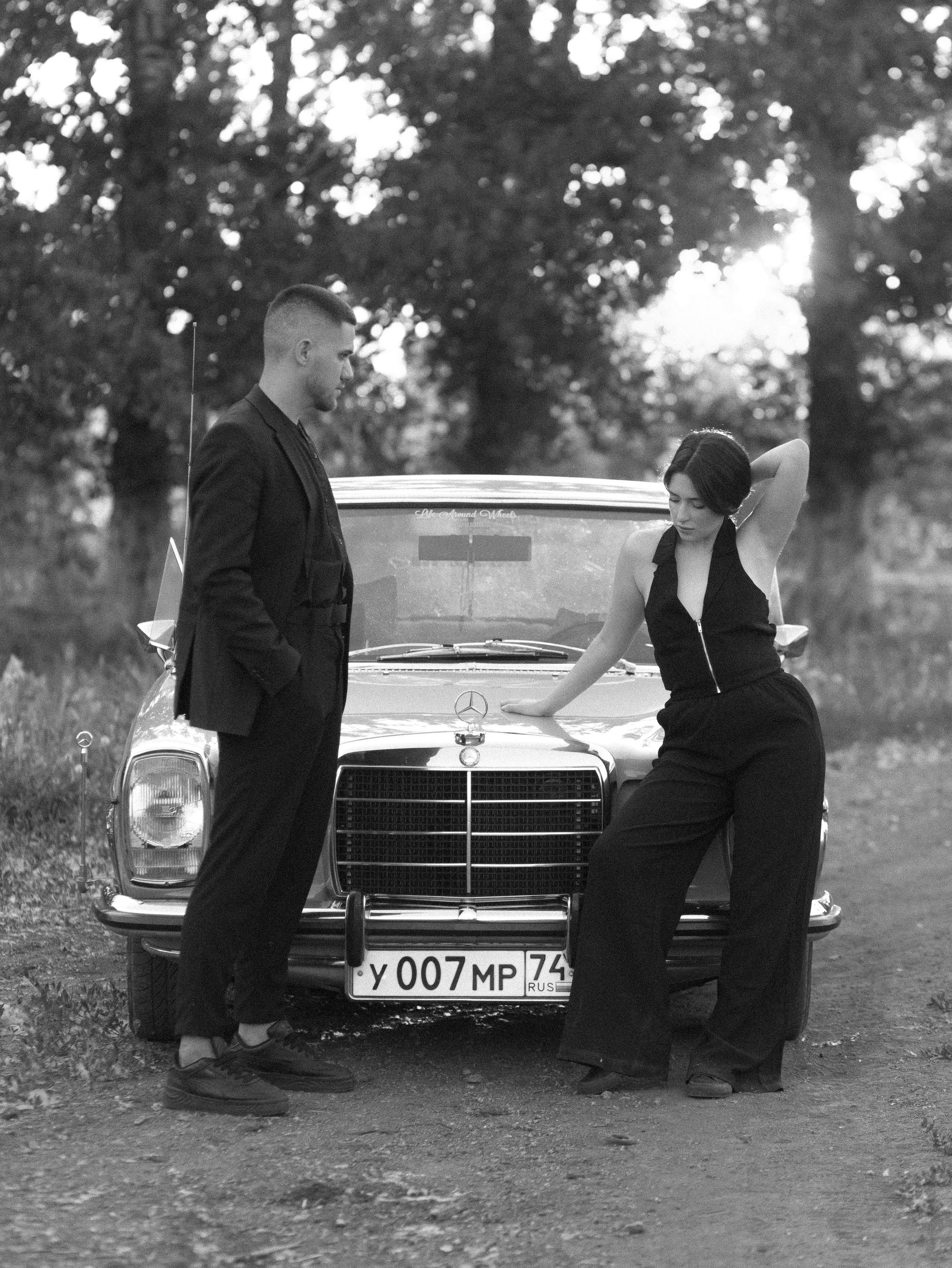 ТАНЯ И БУЛАТ, РЕТРО МАШИНА. Свадебный и индивидуальный фотограф в Челябинске Евгения Негодяева