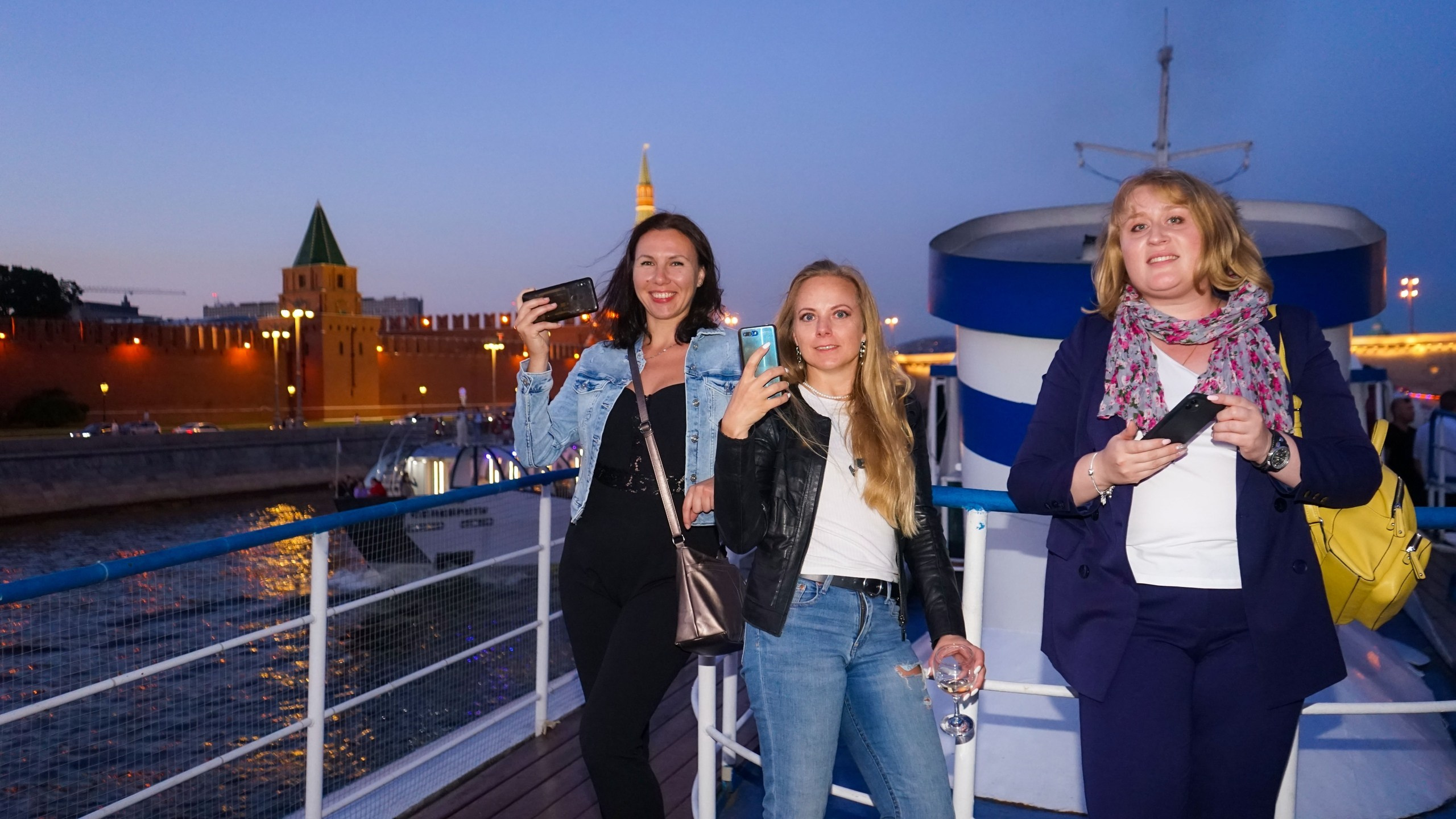 Танцы на воде | 24.07.21. Галерея Фантим