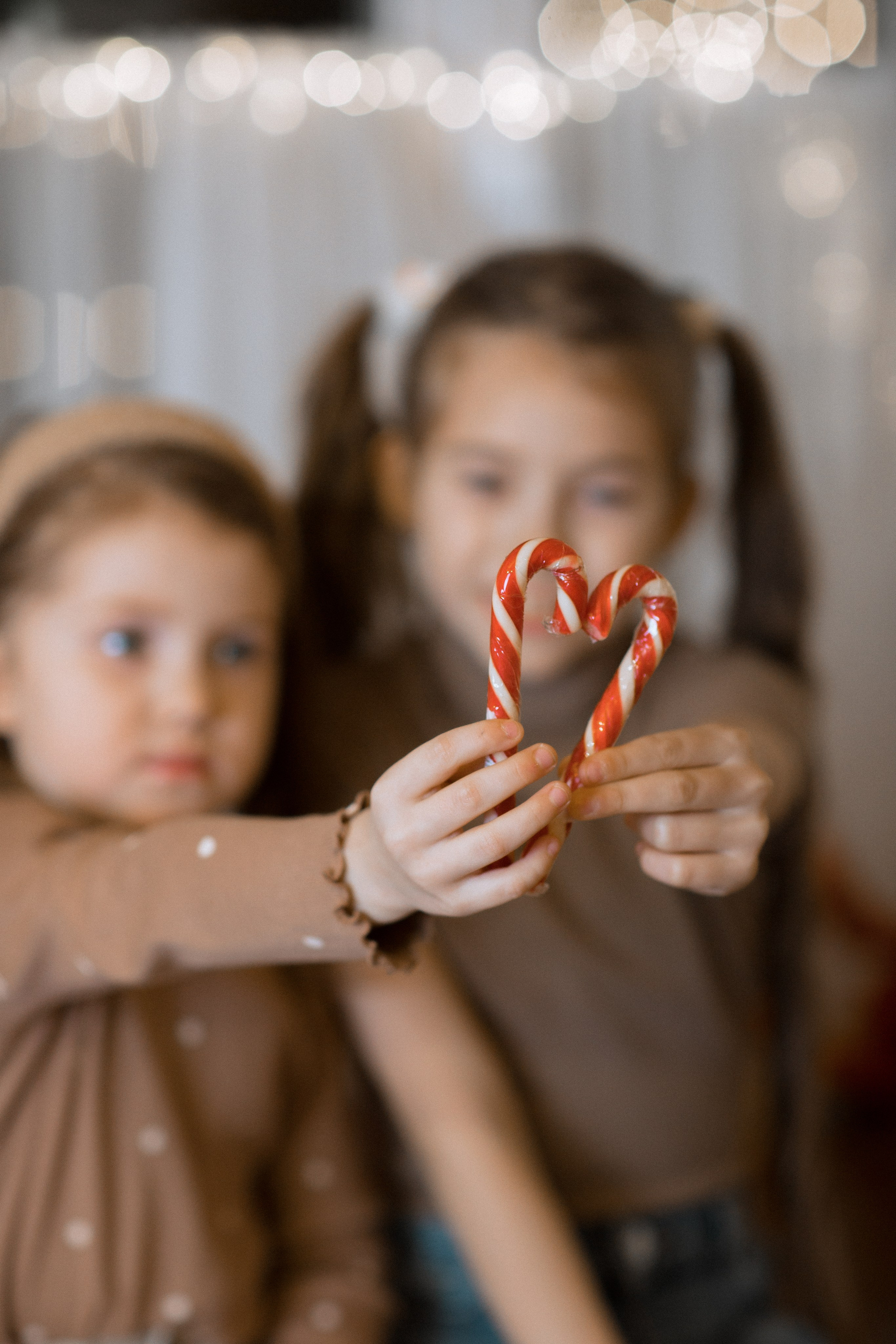 Две сестренки. Photographer Helen Shabalina