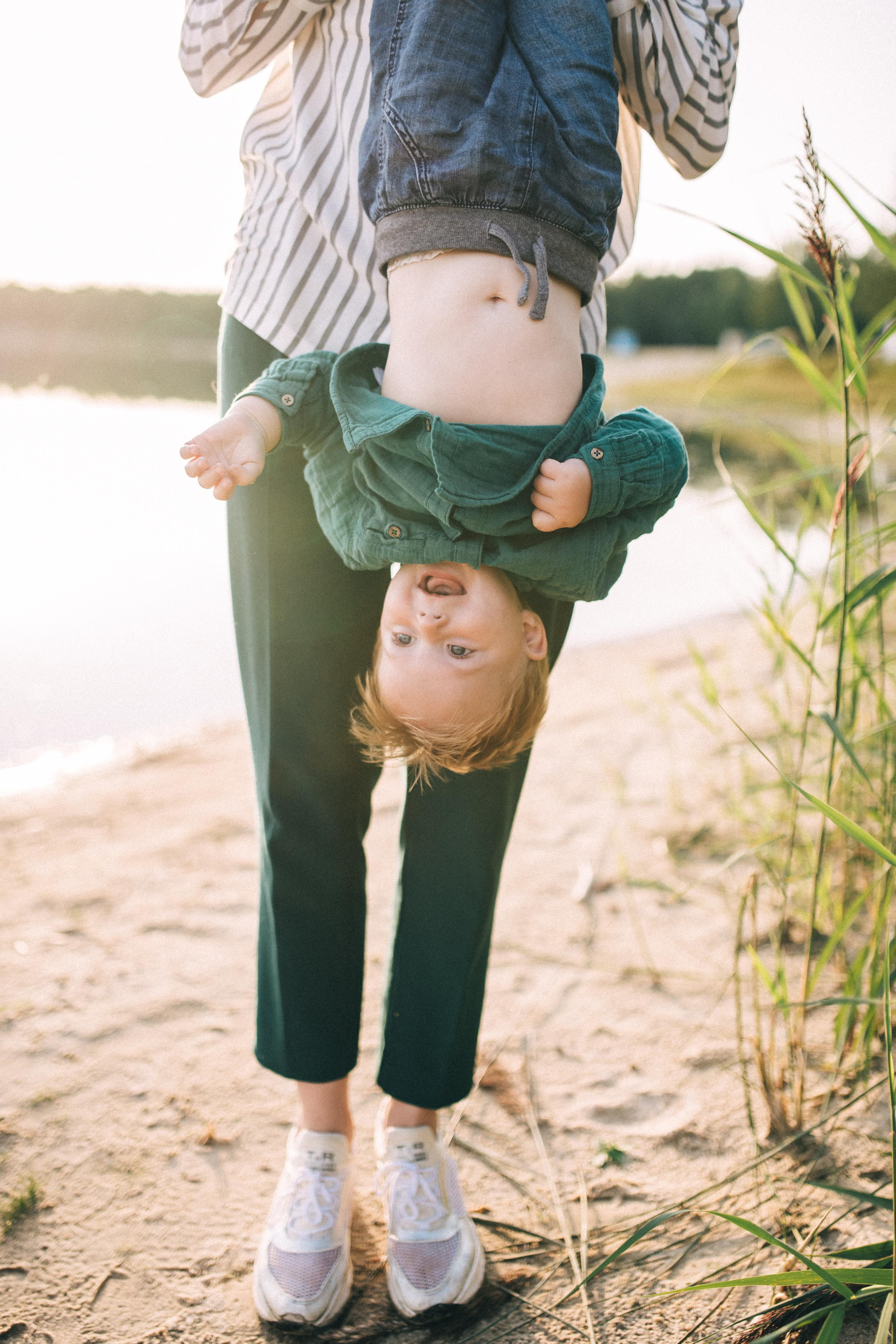 Теплая, уютная, семейная фотосессия на природе, на озере у костра. Семейный и свадебный фотограф в Сарове Дмитрий Власов
