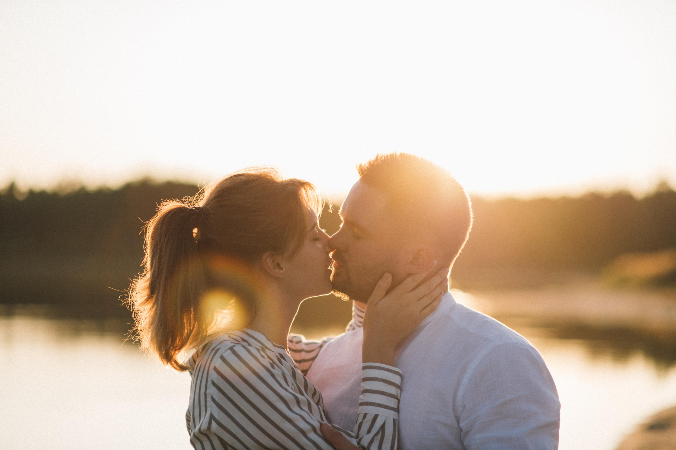 Теплая, уютная, семейная фотосессия на природе, на озере у костра. Семейный и свадебный фотограф в Сарове Дмитрий Власов