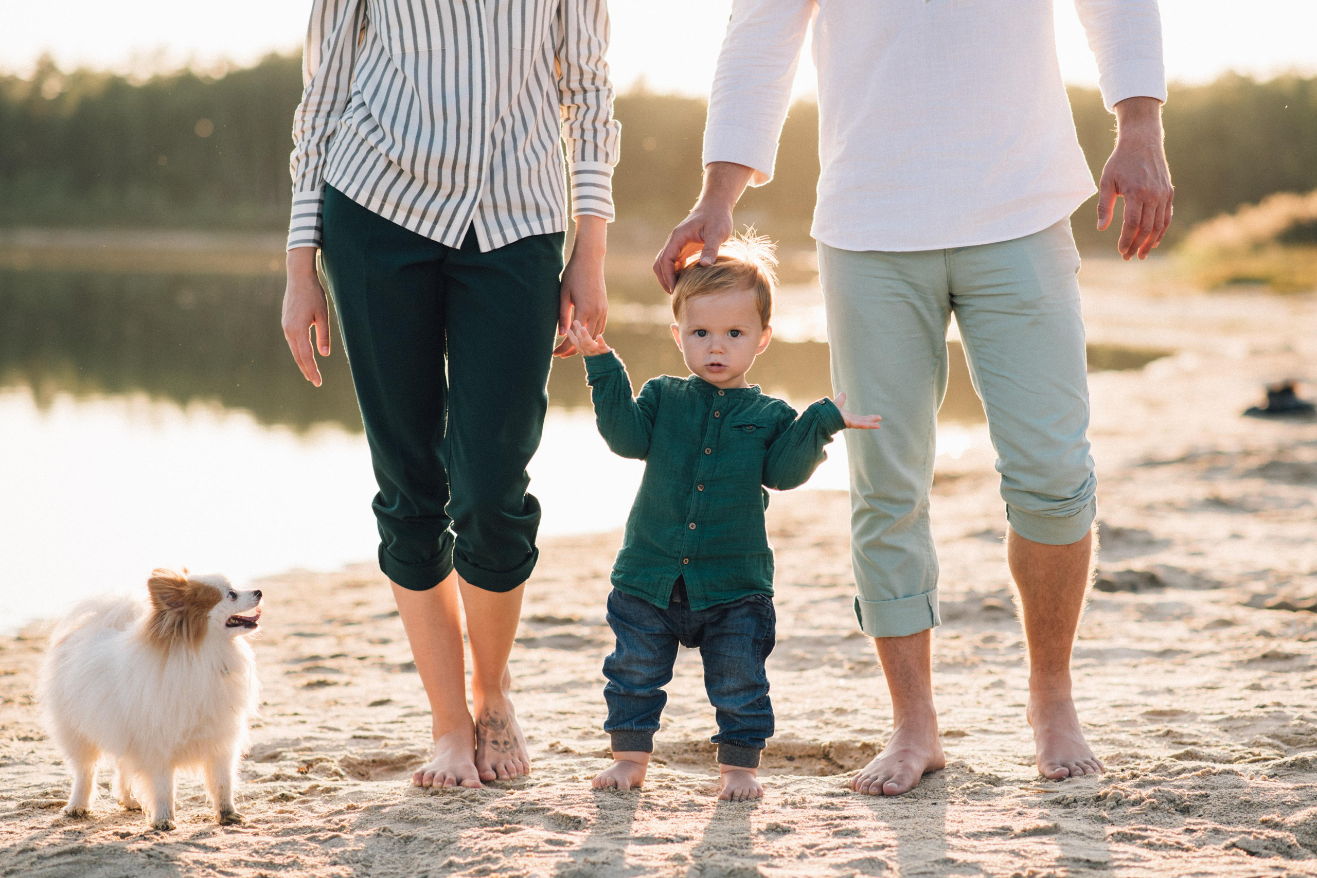 Теплая, уютная, семейная фотосессия на природе, на озере у костра. Семейный и свадебный фотограф в Сарове Дмитрий Власов
