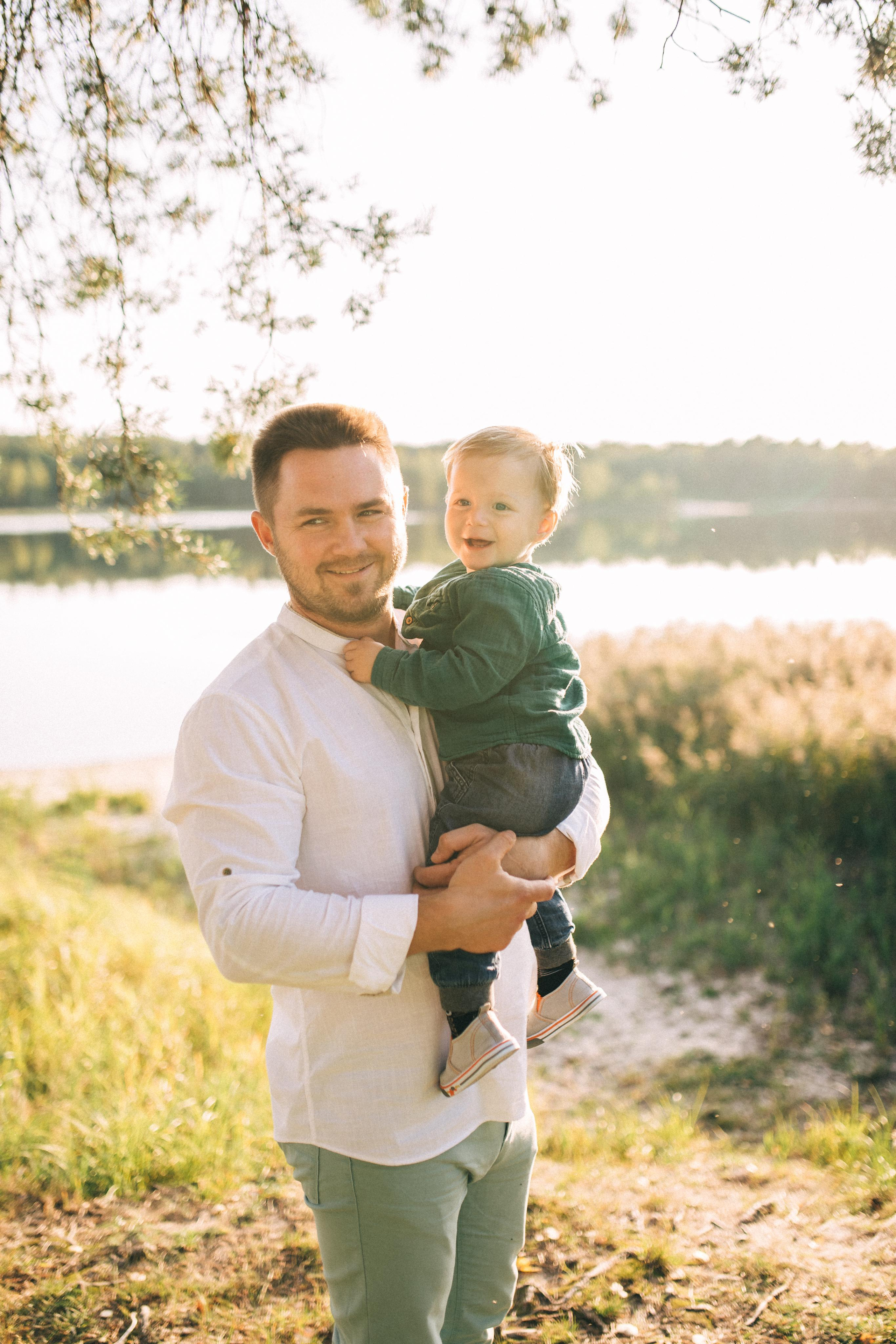 Теплая, уютная, семейная фотосессия на природе, на озере у костра. Семейный и свадебный фотограф в Сарове Дмитрий Власов