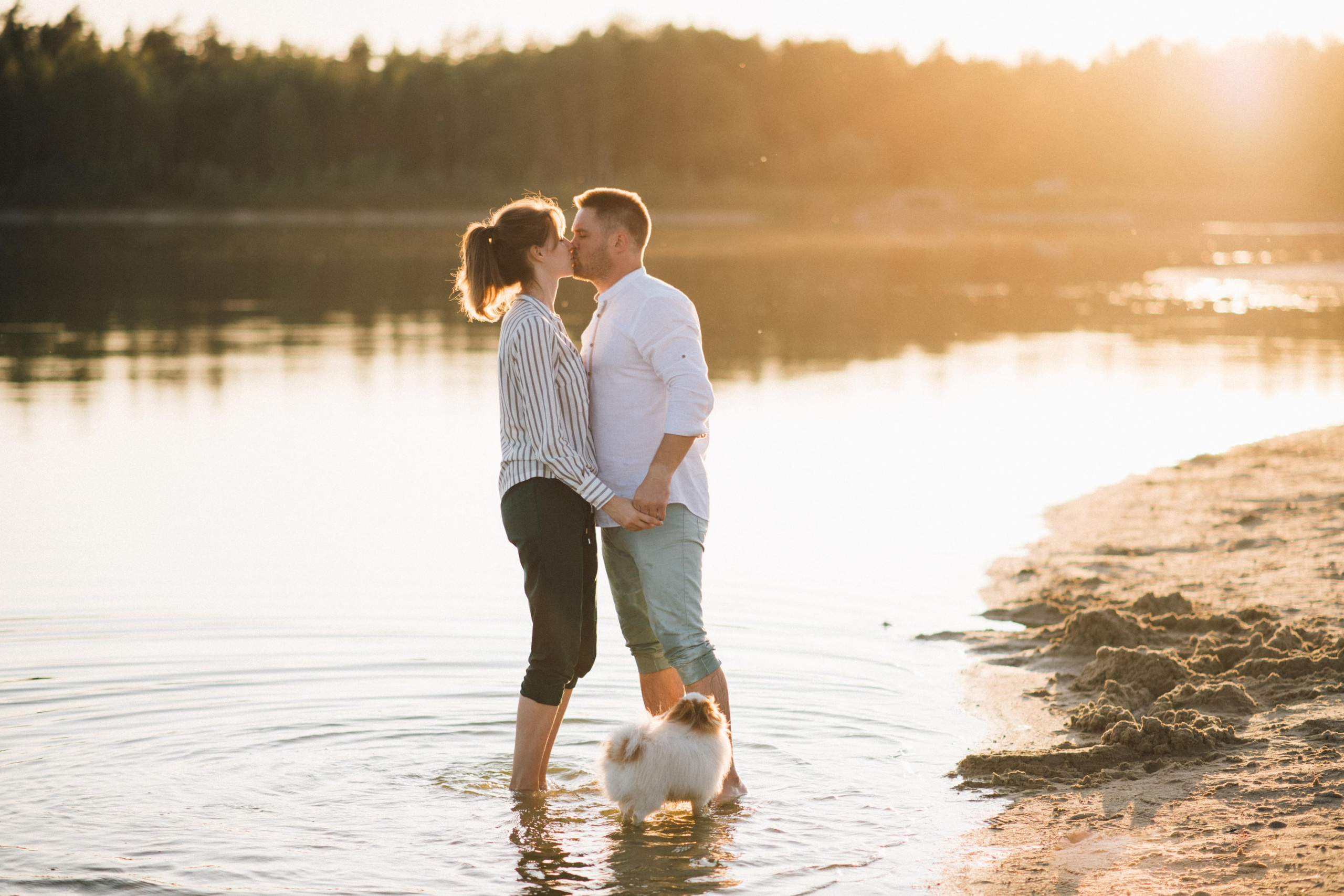 Теплая, уютная, семейная фотосессия на природе, на озере у костра. Семейный и свадебный фотограф в Сарове Дмитрий Власов