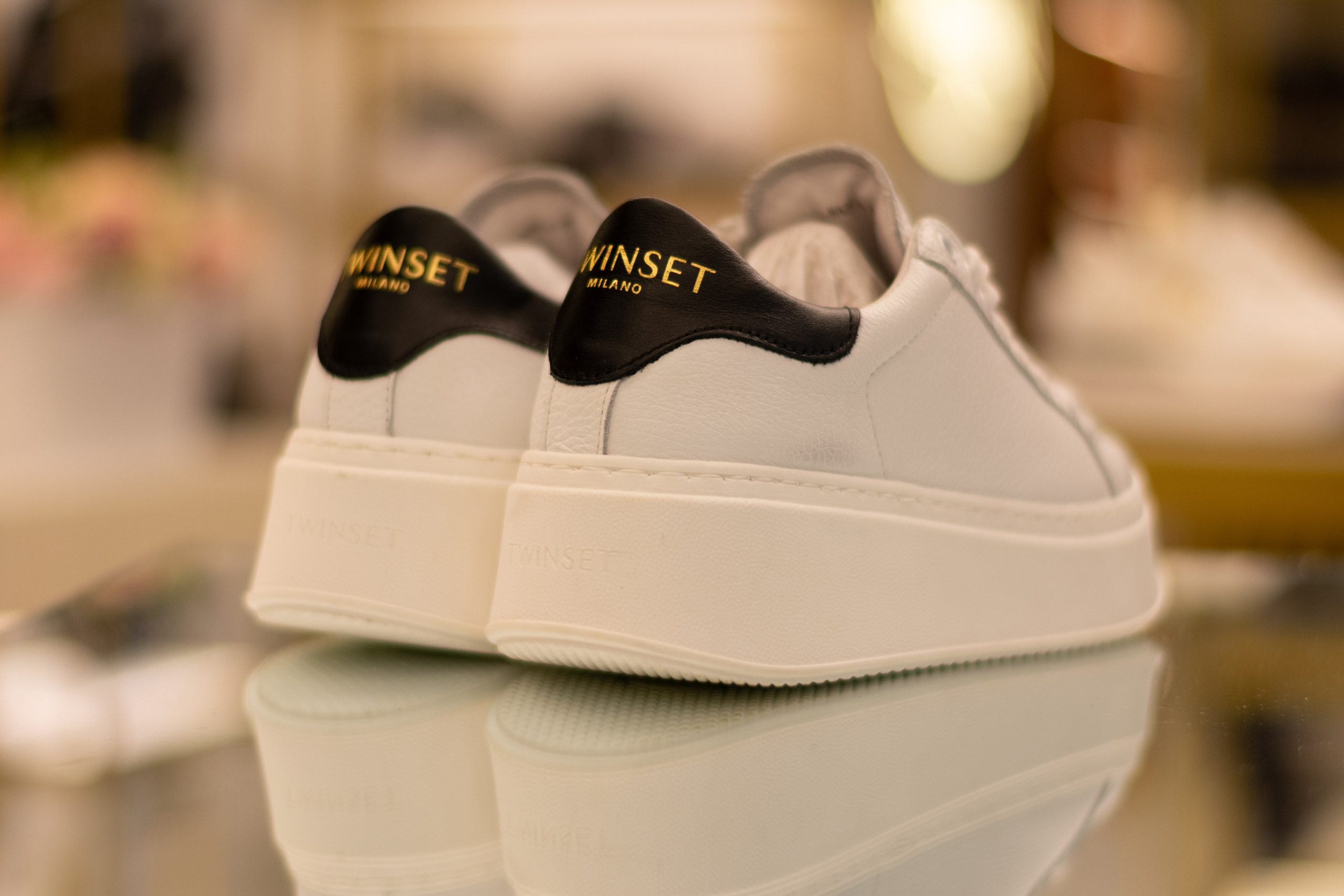 Для организаций. Предметная фотосессия для обувного магазина Capsula. Фотограф/видеограф Богдан Голованов