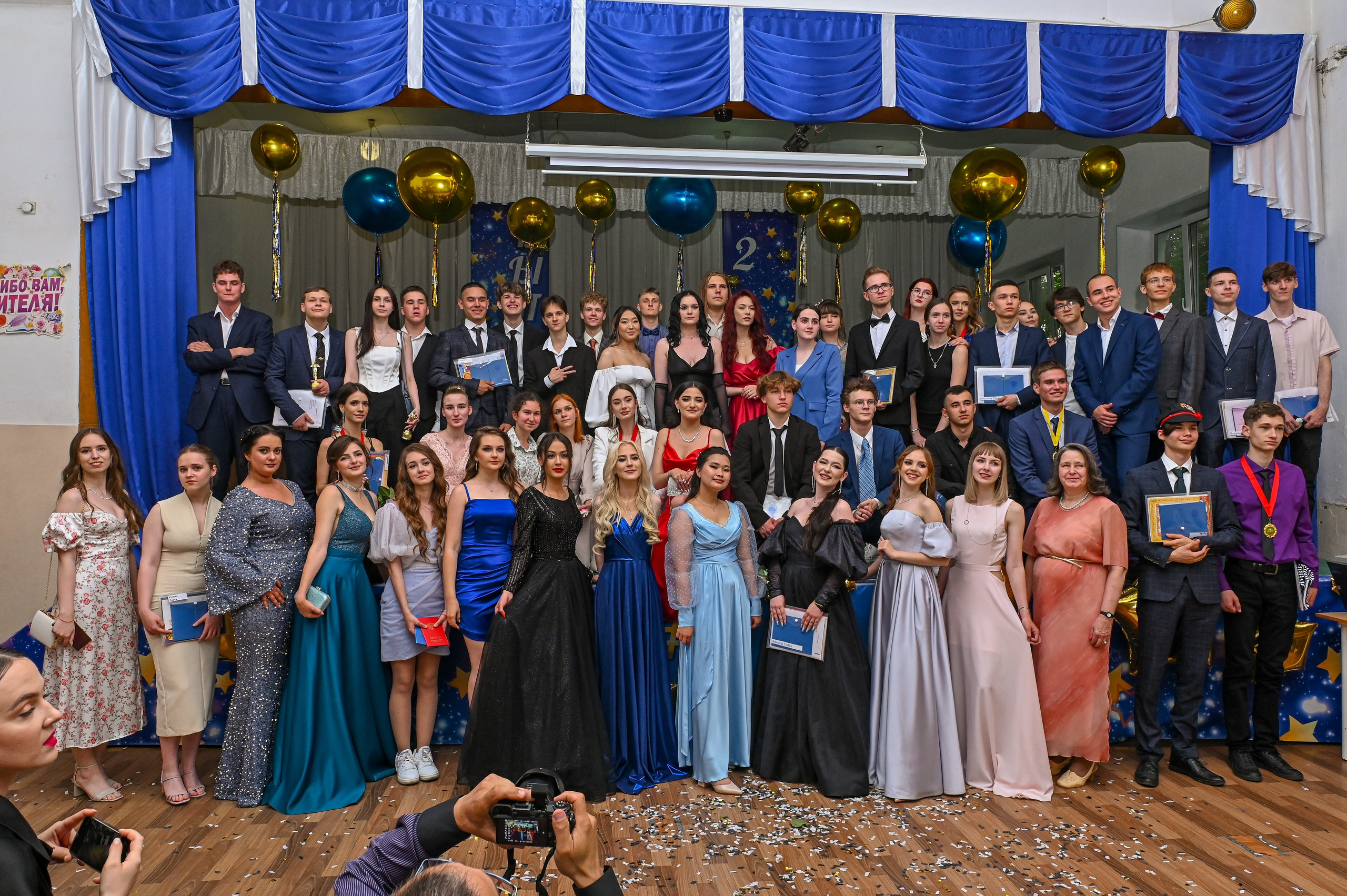 Выпускной 61 школа. Семейный и свадебный фотограф во Владивостоке