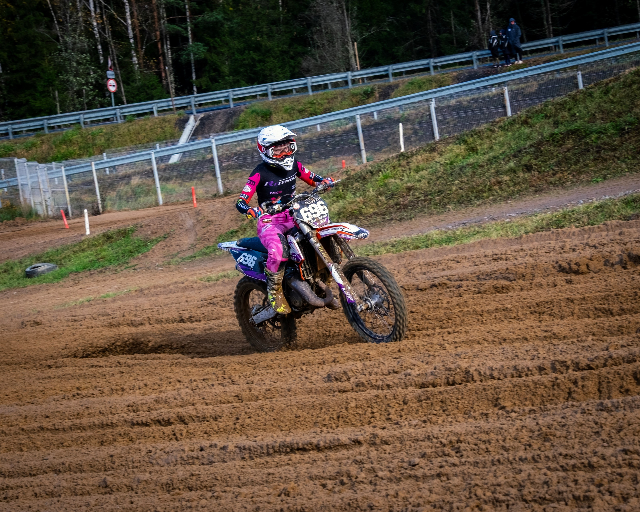 Мотокросс (Игора Драйв). Автомобильные фотографии и рисунки в Санкт-Петербурги Пашков Дмитрий