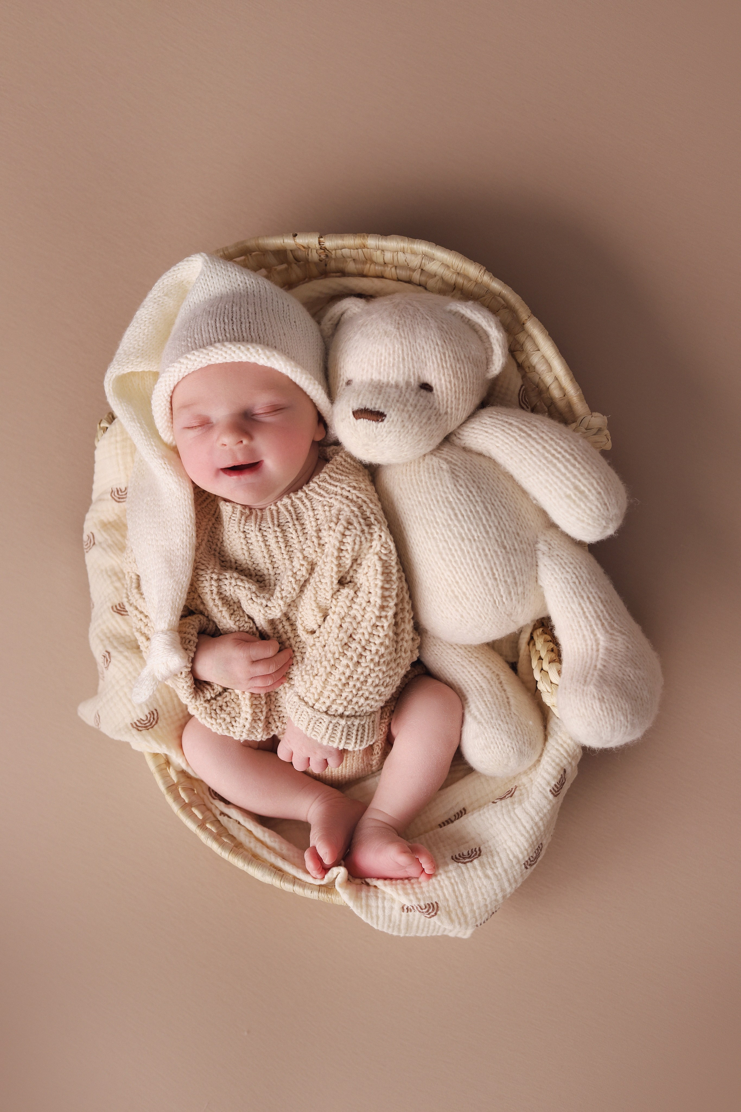 Новорожденные. Семейный фотограф и фотограф новорожденных в Санкт-Петербурге Алевтина