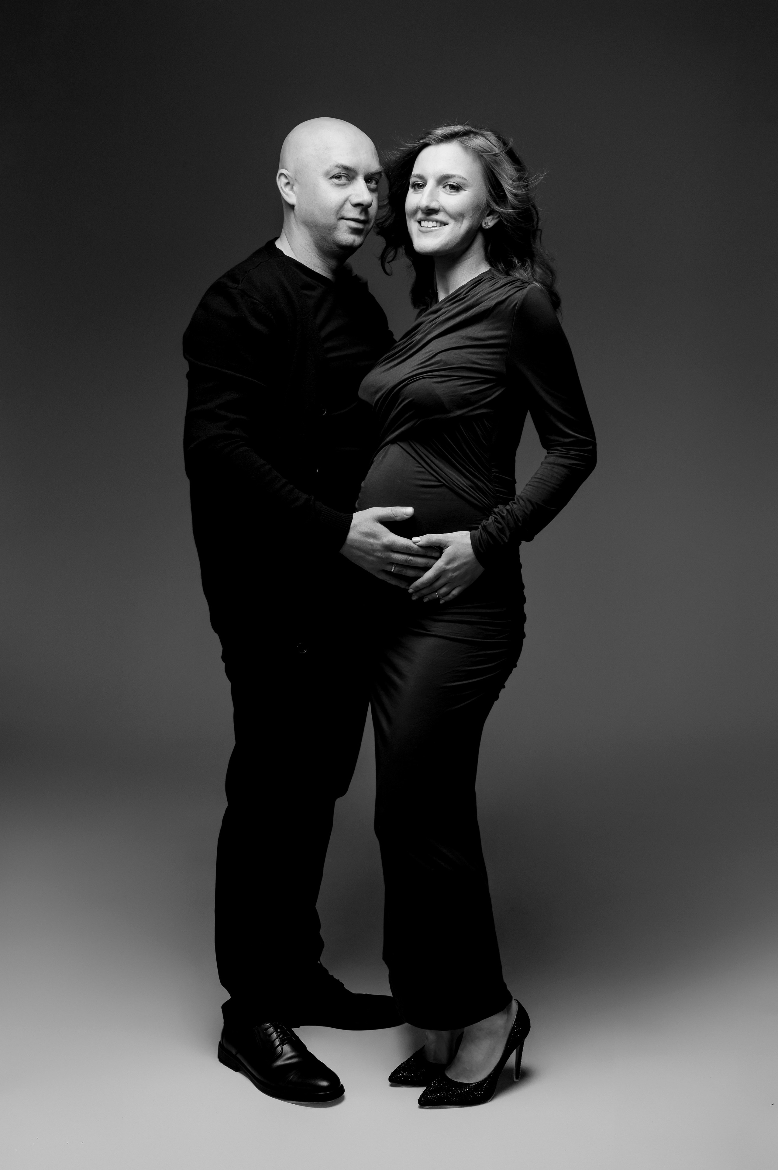 Фотосессия беременности СПб. Профессиональный фотограф беременности в СПБ. Стильные фотосессии беременности в стиле минимализм и классическая фотография