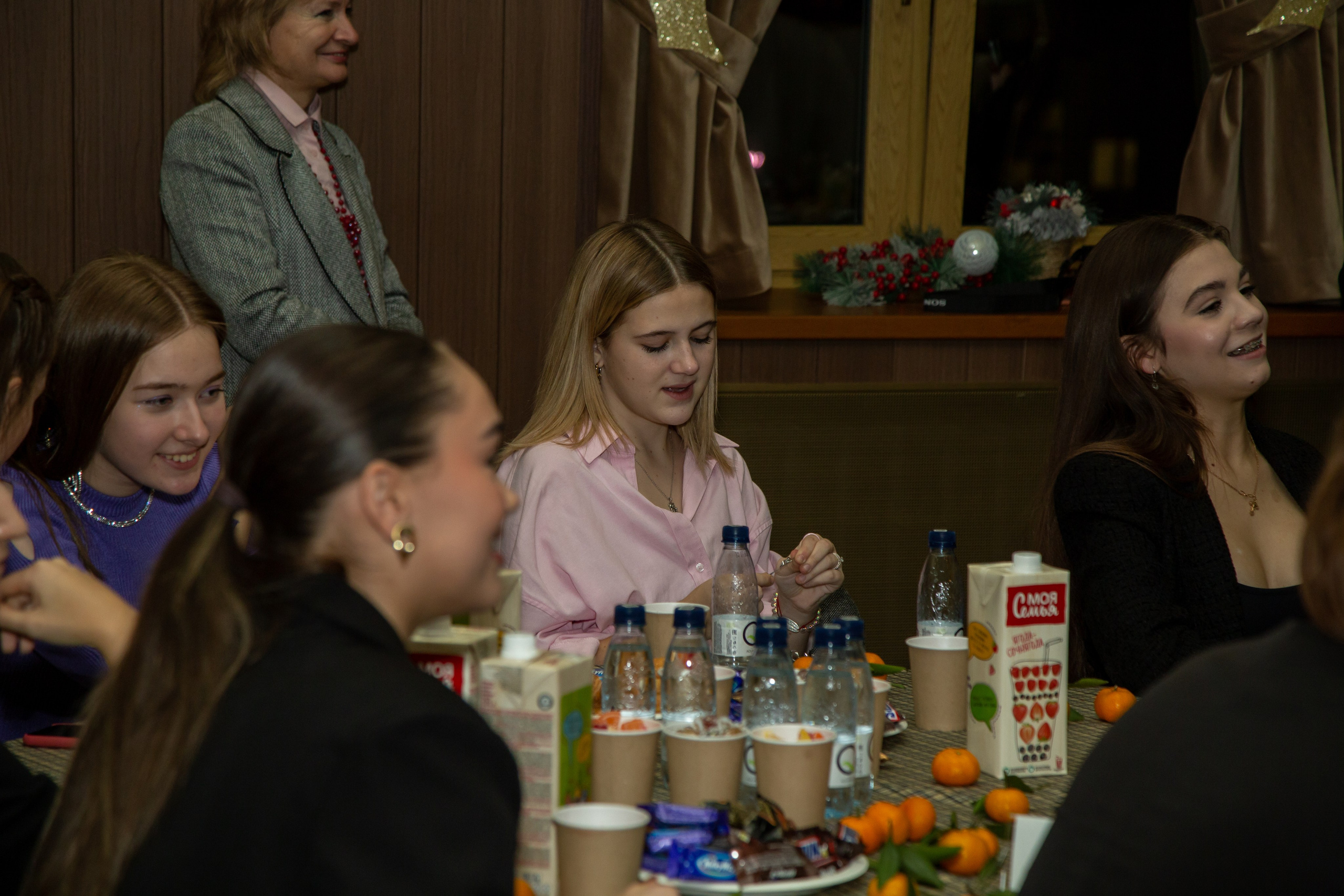 Репортажная съёмка для Домисольки на новый год. «Студия DRONAVT`s» — видеосъёмка и фотография г. Москва