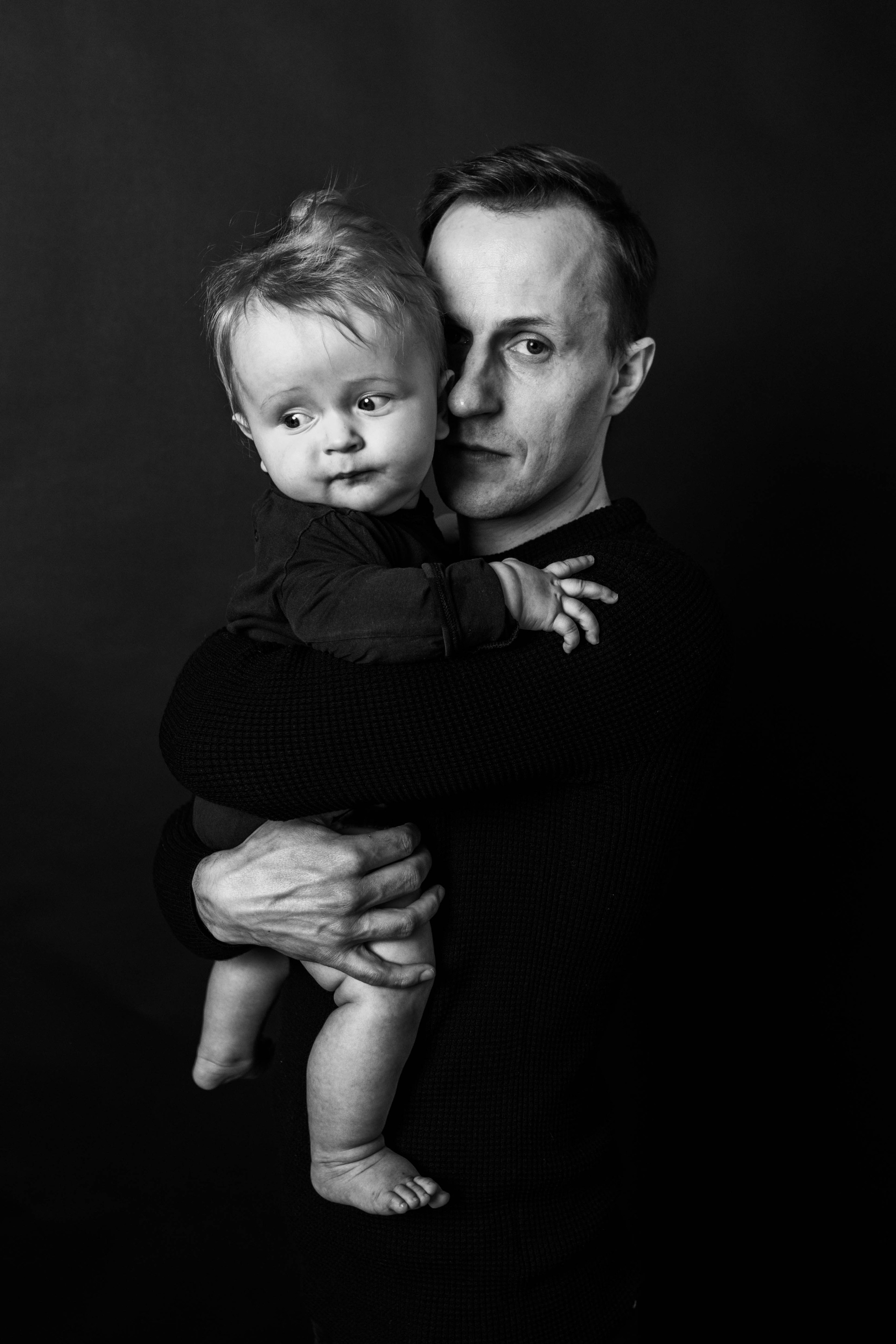 Анастасия Воропаева — репортажный фотограф СПб на роды, выписки, камерные торжества