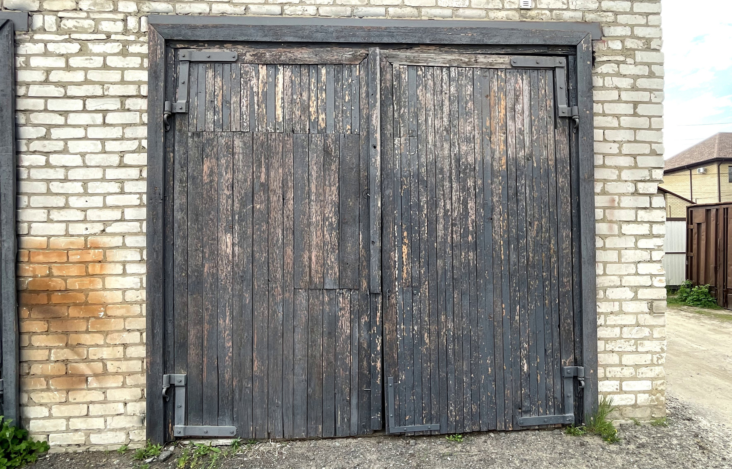 200 025 Винтажные ворота. ВИЗУАЛЬНЫЕ И ЗВУКОВЫЕ РЕШЕНИЯ ДЛЯ БИЗНЕСА И СЪЁМОК ТЕЛЕТЕЛА