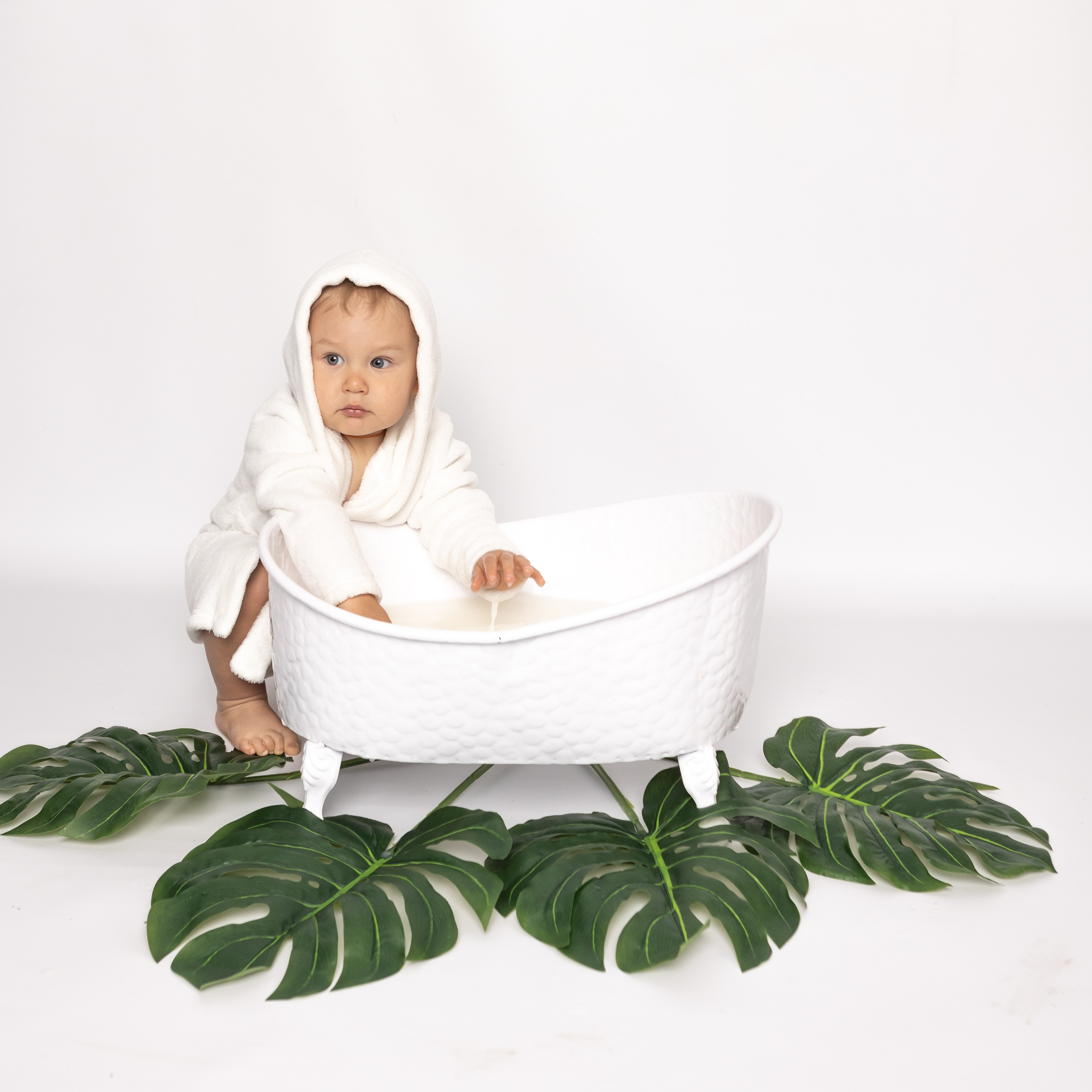 Молочные ванночки. Фотограф новорожденных. Детский и семейный фотограф Марьяна Юдина