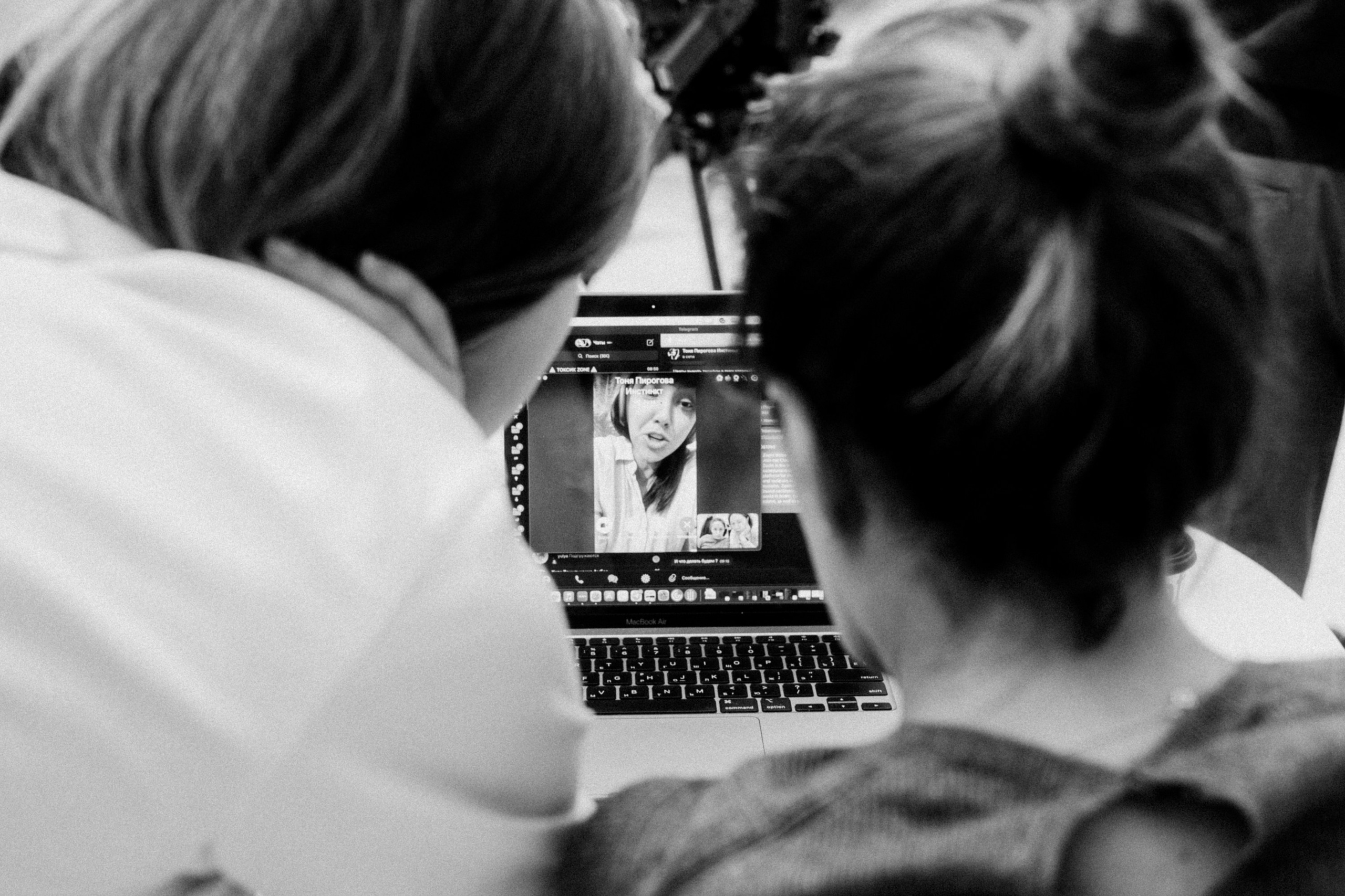 BACKSTAGE МегаФон «На связи с близкими». Бэкстейдж и репортажный фотограф в Москве Артем Онацко