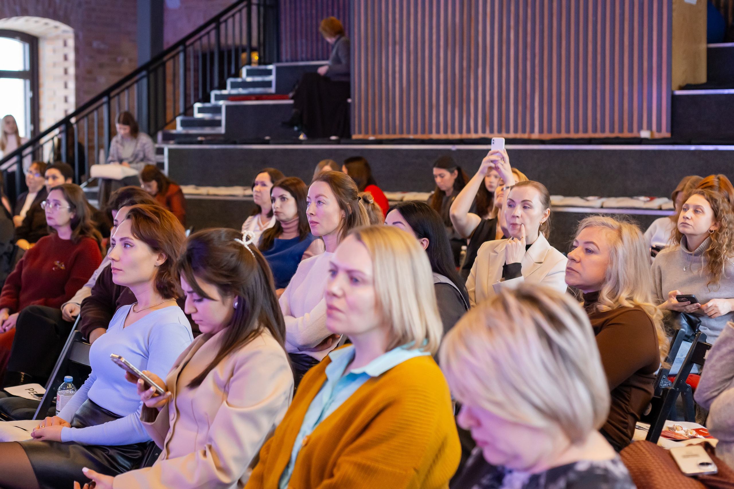 Конференция «Кадровый потенциал региона». Ирина Квасова | Фотограф в стиле VOGUE | Тюмень