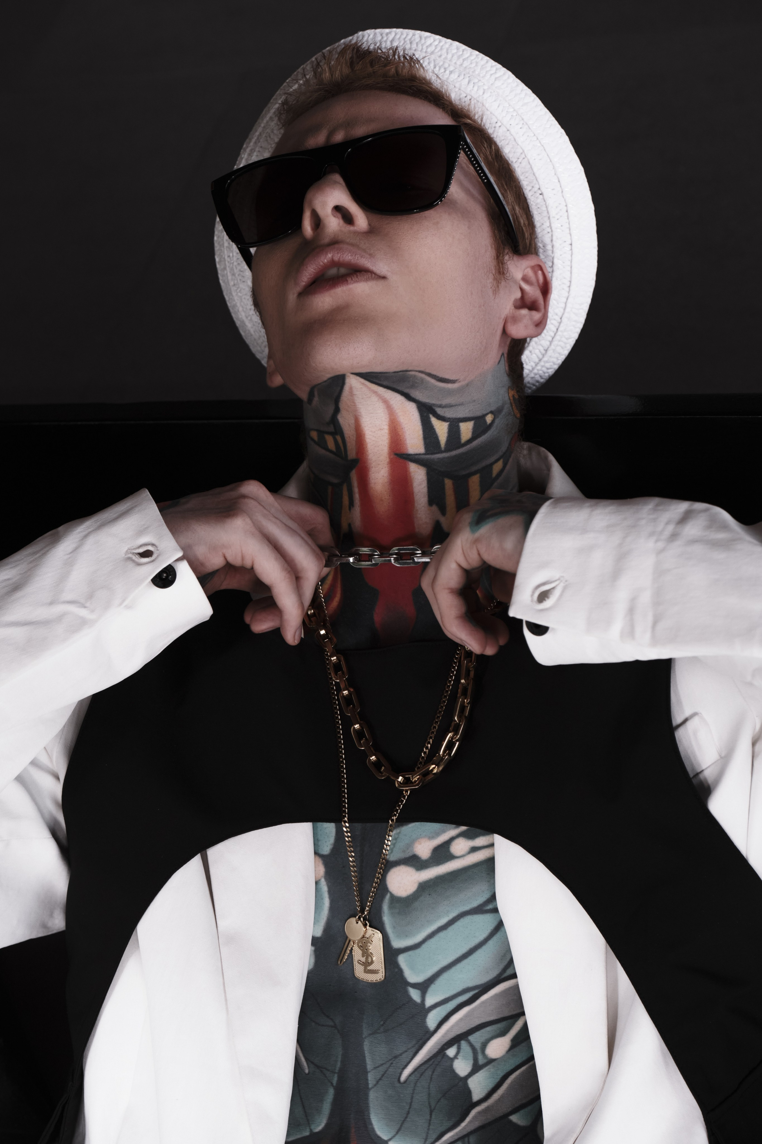 Мужские съемки разное. Профессиональный фотограф в Москве Павел Жданов