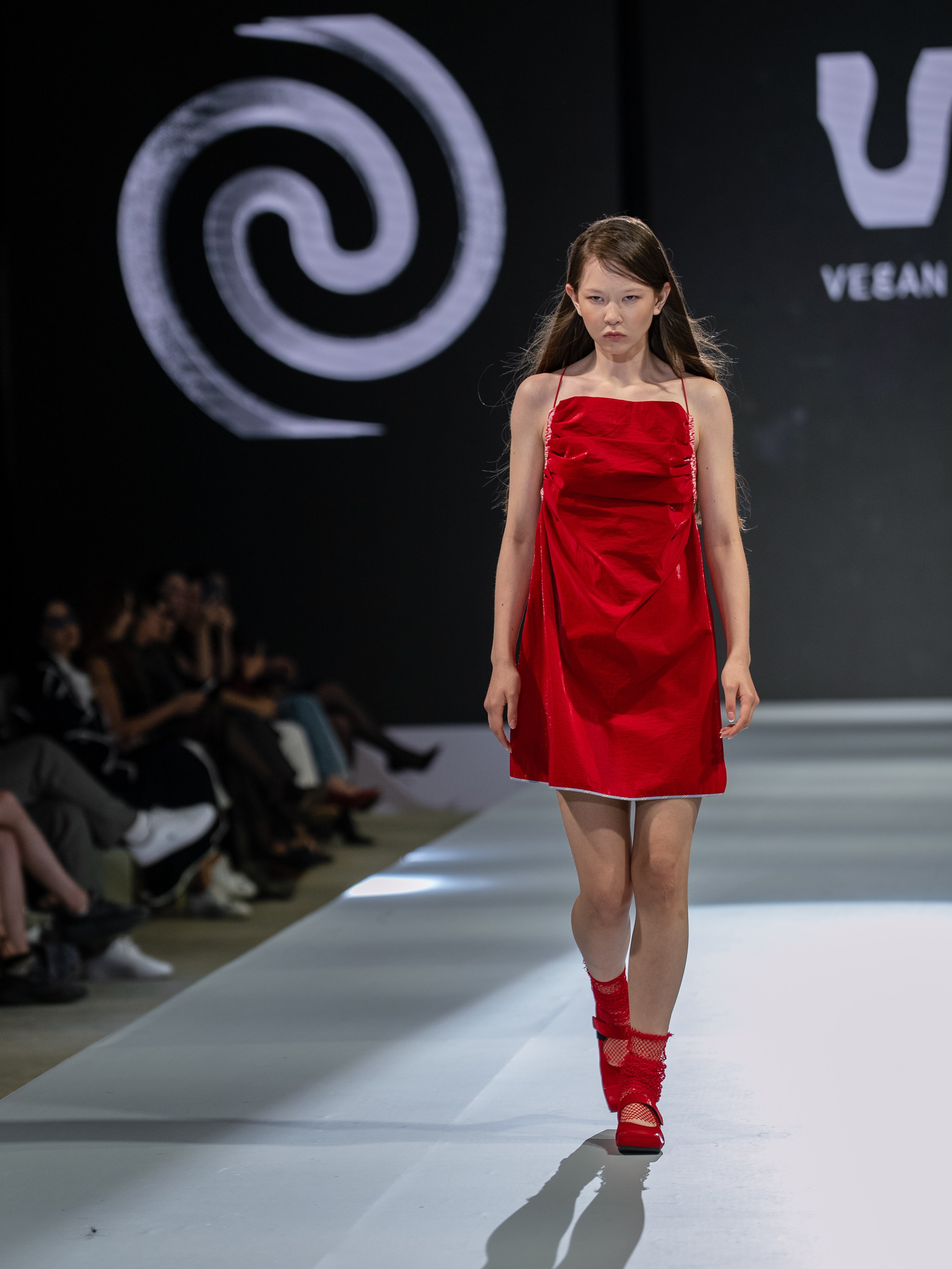 EURASIAN FASHION WEEK Vegan Tiger. Сайт Алматинского НЮ АРТ, будуар и фэшн фотографа Дениса Карпенко