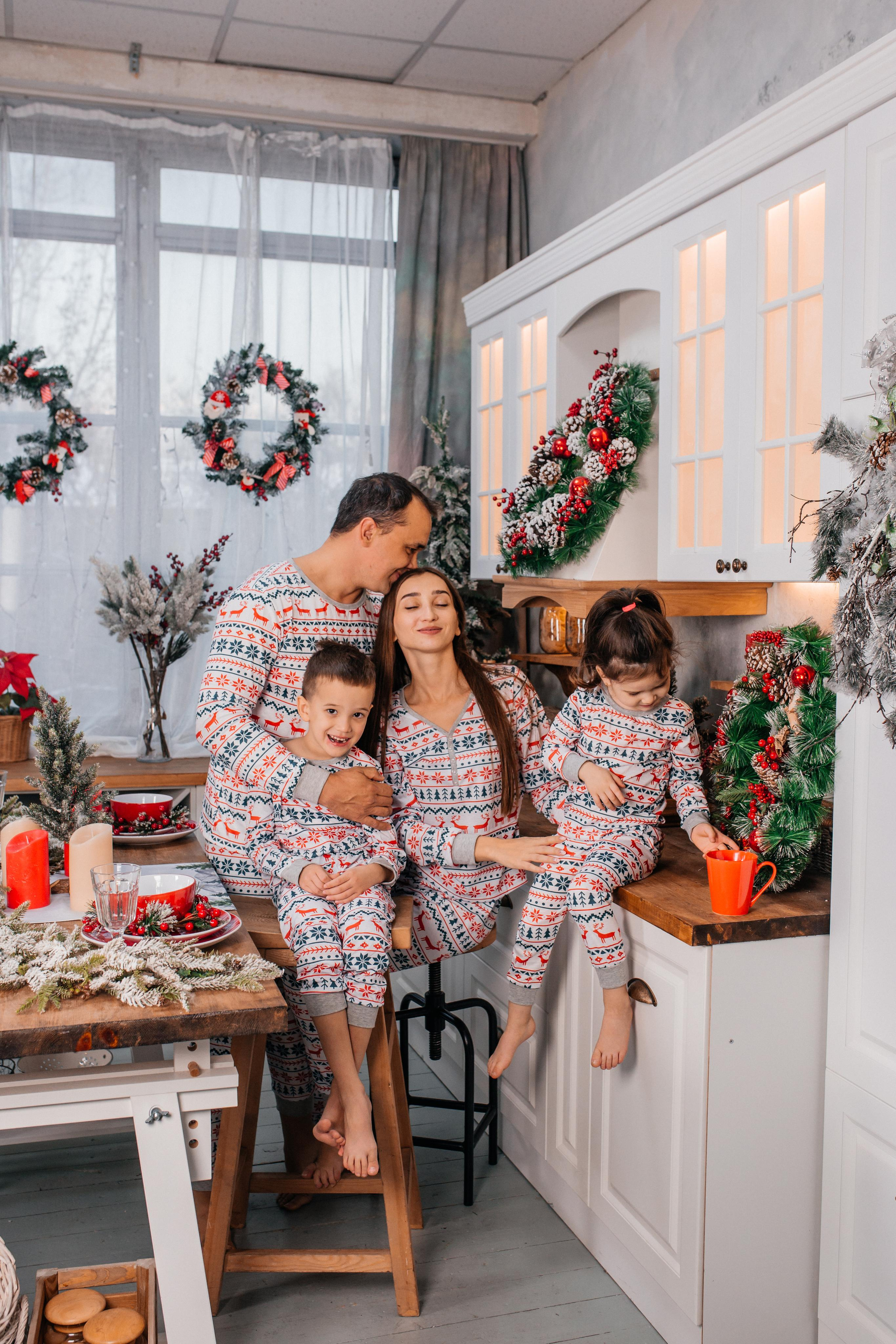 Новогодние фотосессии. Свадебный и семейный фотограф в Алматы Laura Dosmann