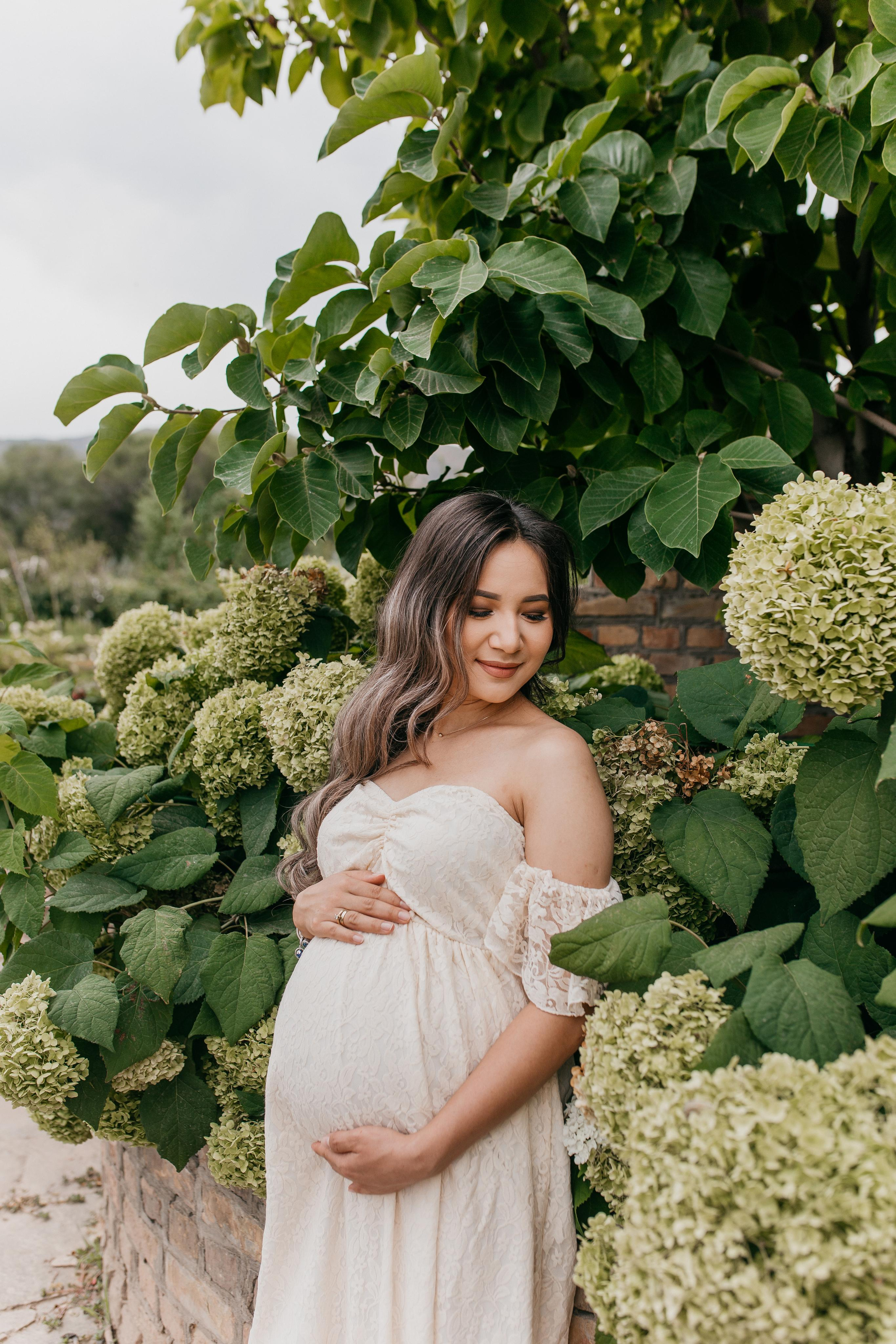 В ожидании Чуда. Свадебный и семейный фотограф в Алматы Laura Dosmann