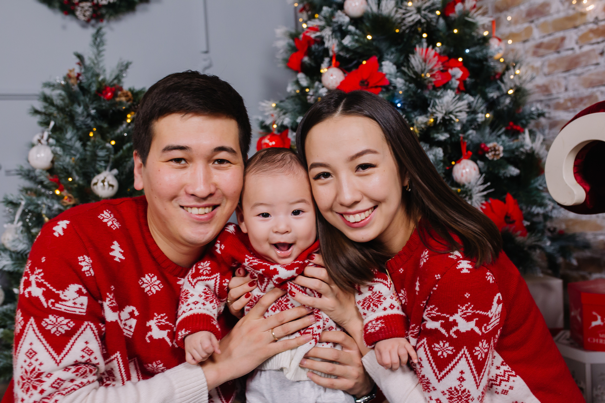 Новогодние фотосессии. Свадебный и семейный фотограф в Алматы Laura Dosmann