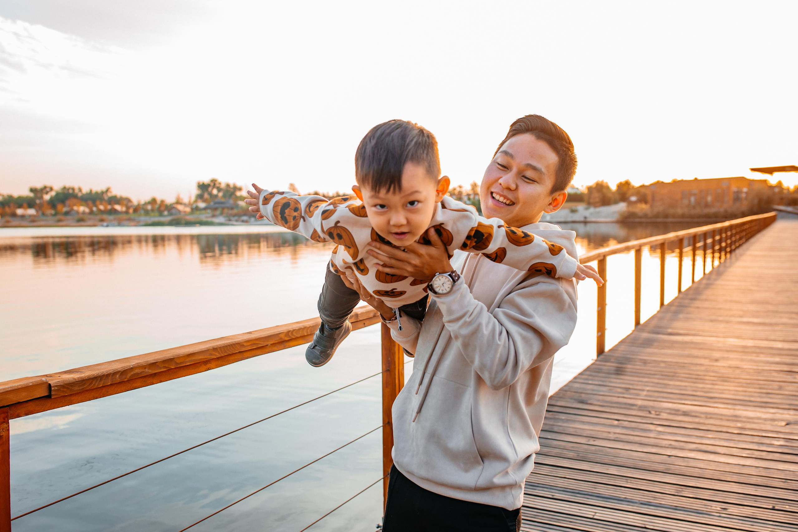 Семейные истории. Свадебный и семейный фотограф в Алматы Laura Dosmann
