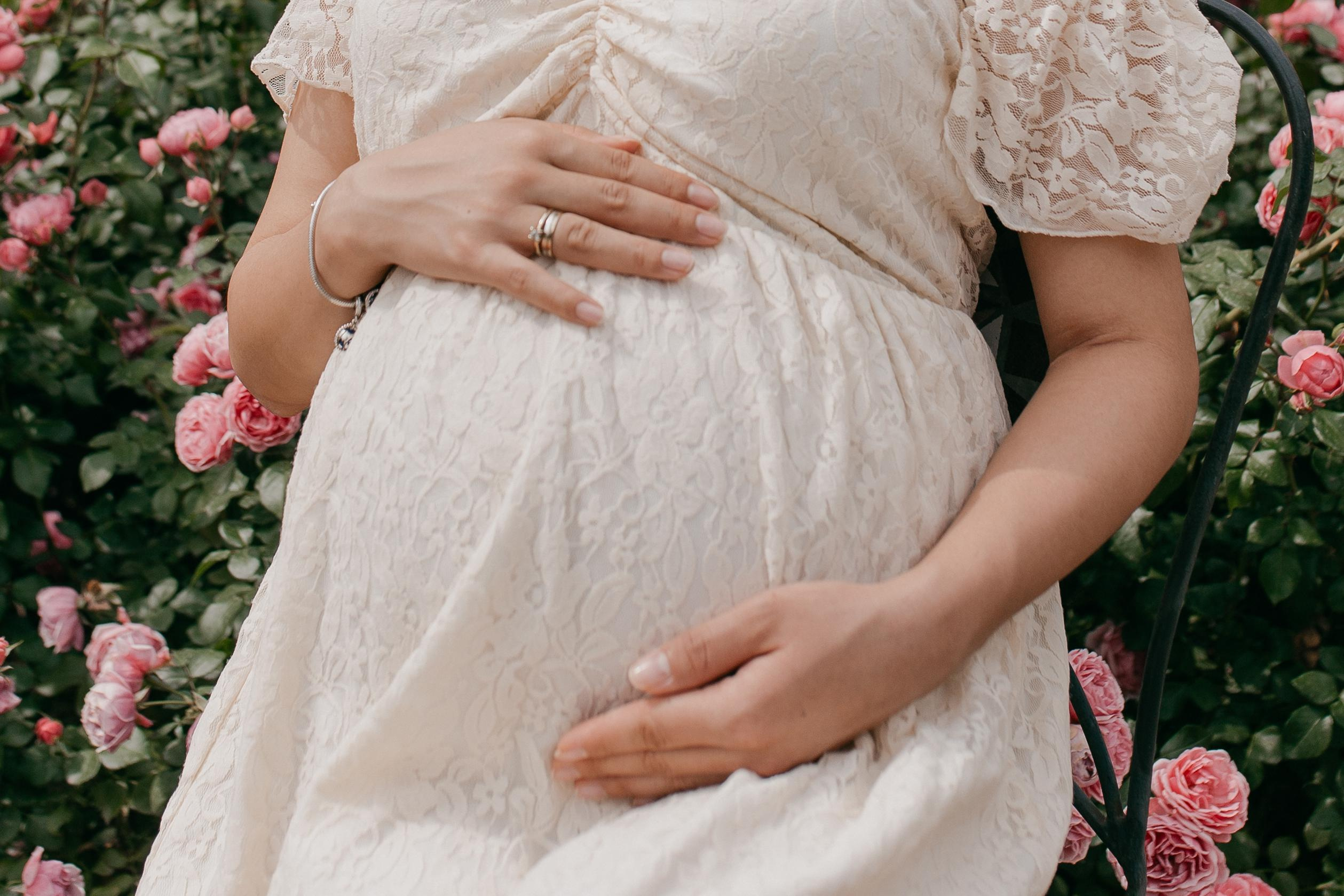 В ожидании Чуда. Свадебный и семейный фотограф в Алматы Laura Dosmann