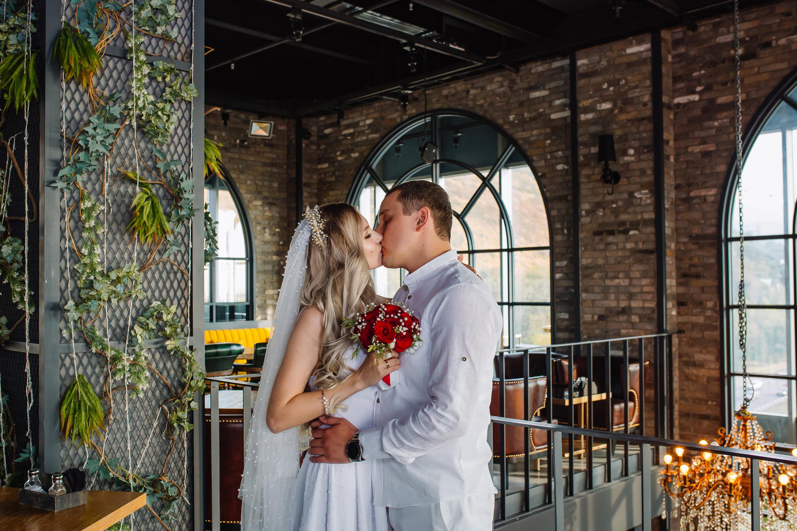 Wedding. Свадебный и семейный фотограф в Алматы Laura Dosmann