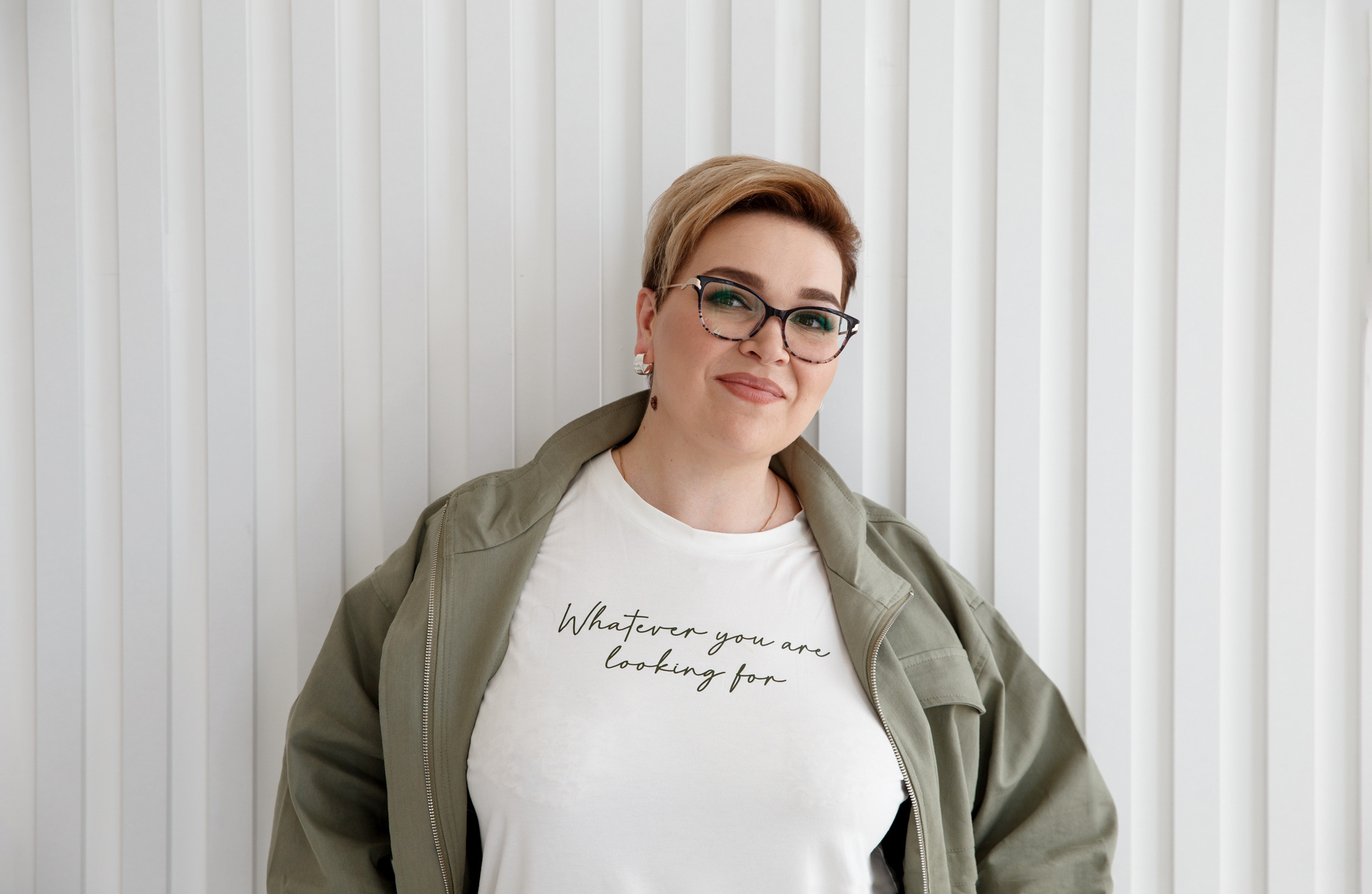 Ольга. Мастер по маникюру, инструктор моделированию и дизайну ногтей. Женский и контент фотограф Люба Пунанцева. Северодвинск. Архангельск