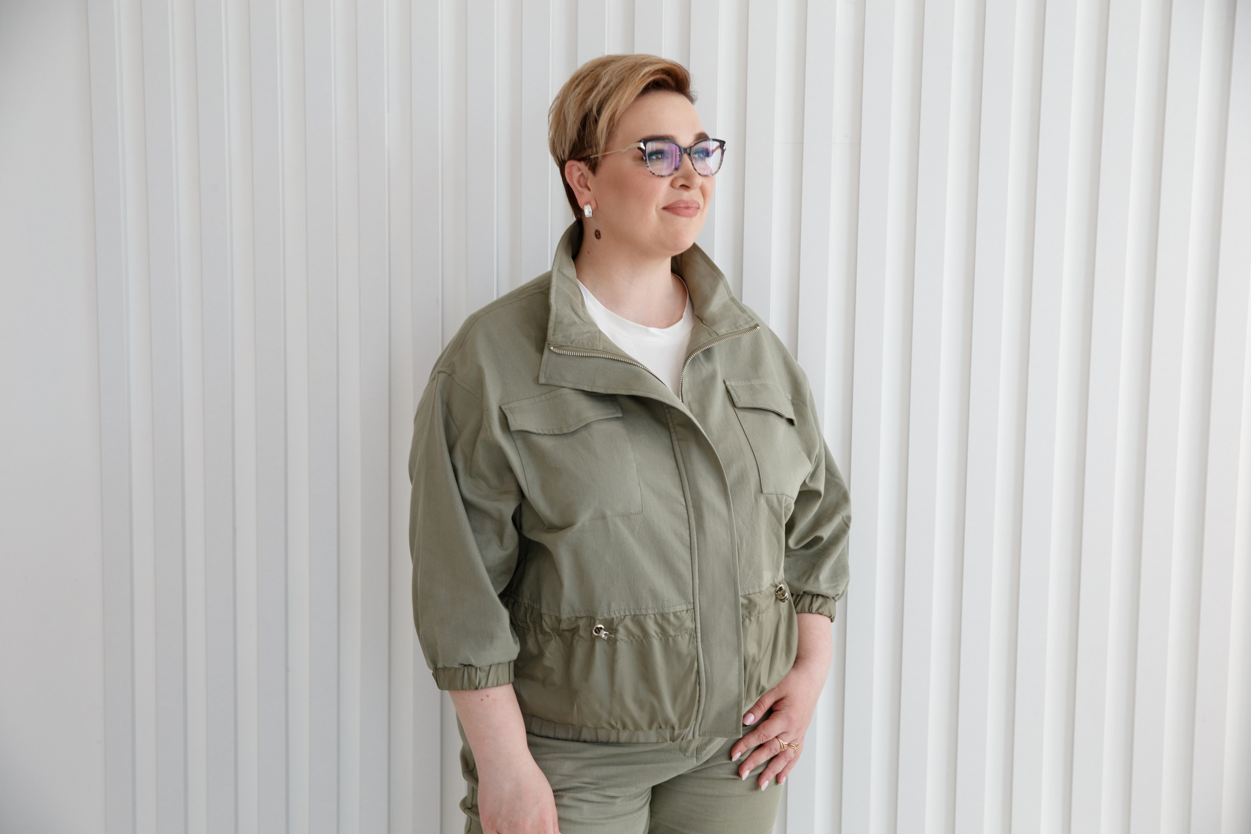 Ольга. Мастер по маникюру, инструктор моделированию и дизайну ногтей. Женский и контент фотограф Люба Пунанцева. Северодвинск. Архангельск