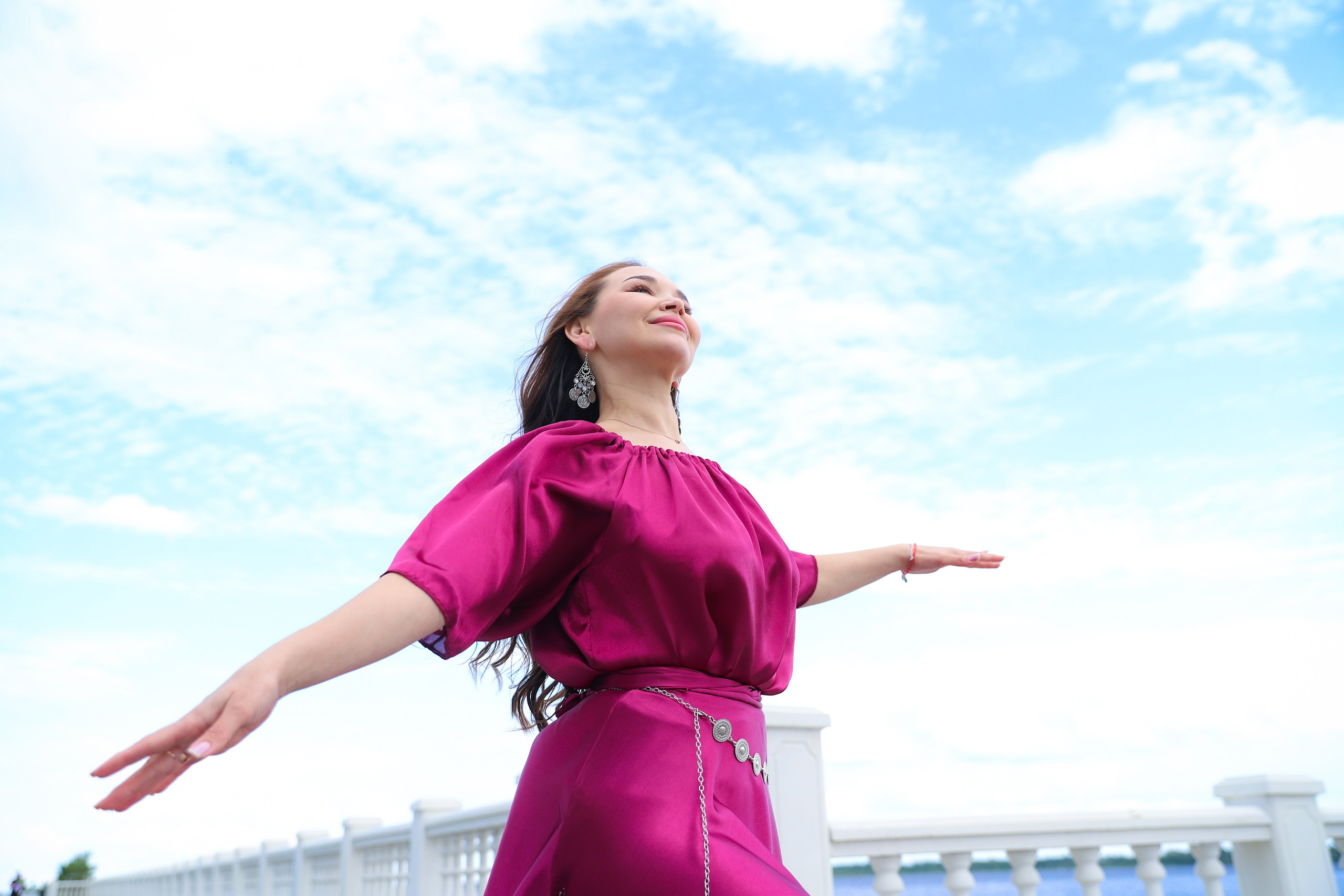 Съемка на белой набережной. Фотограф в Сургуте Брызгунова Анастасия