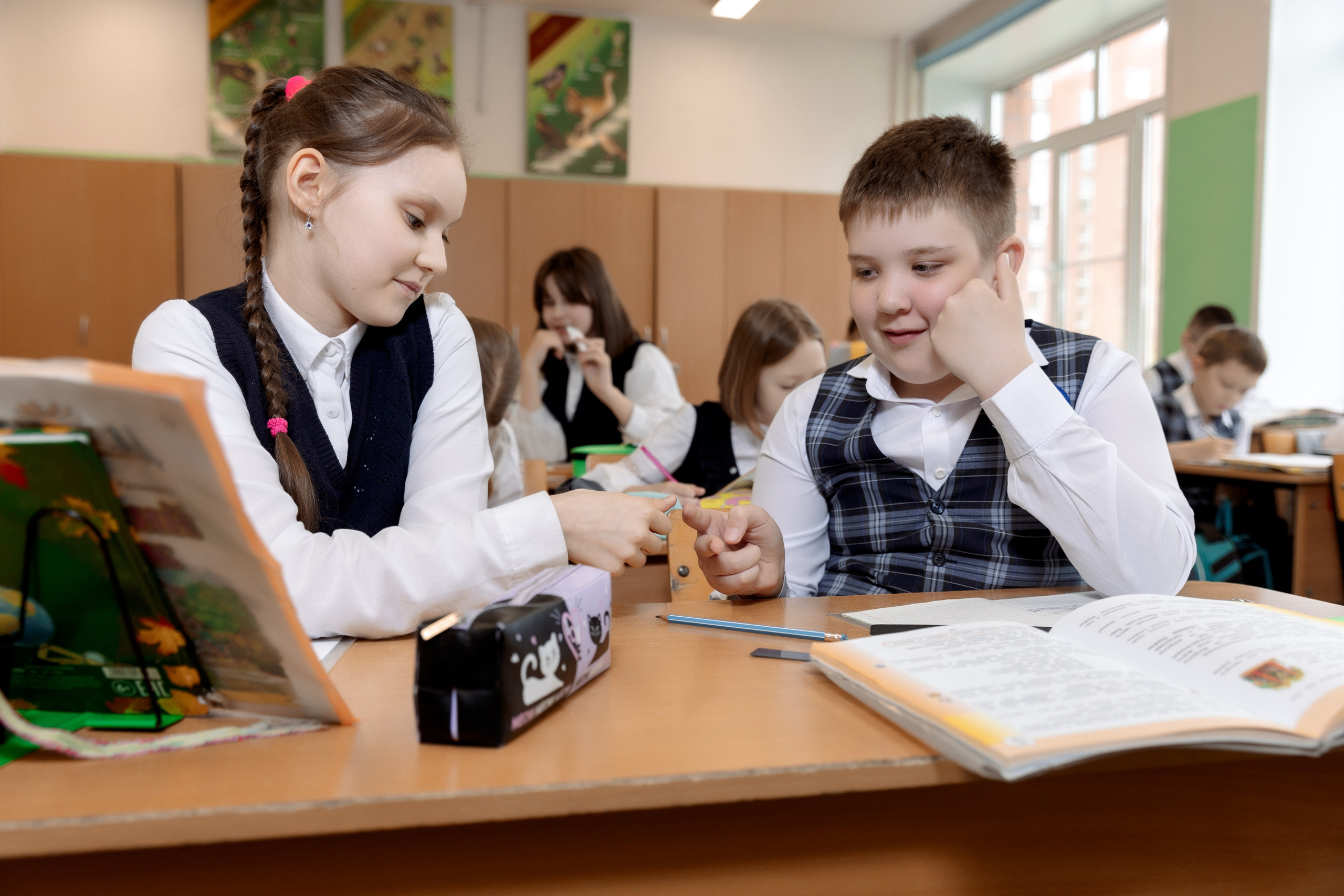 Школа 54 4А кл (2023-24) 2 часовая фотосессия в школе. Свадебный и Семейный фотограф г. Ижевск Гульназ Солдатова. Гульназ фото