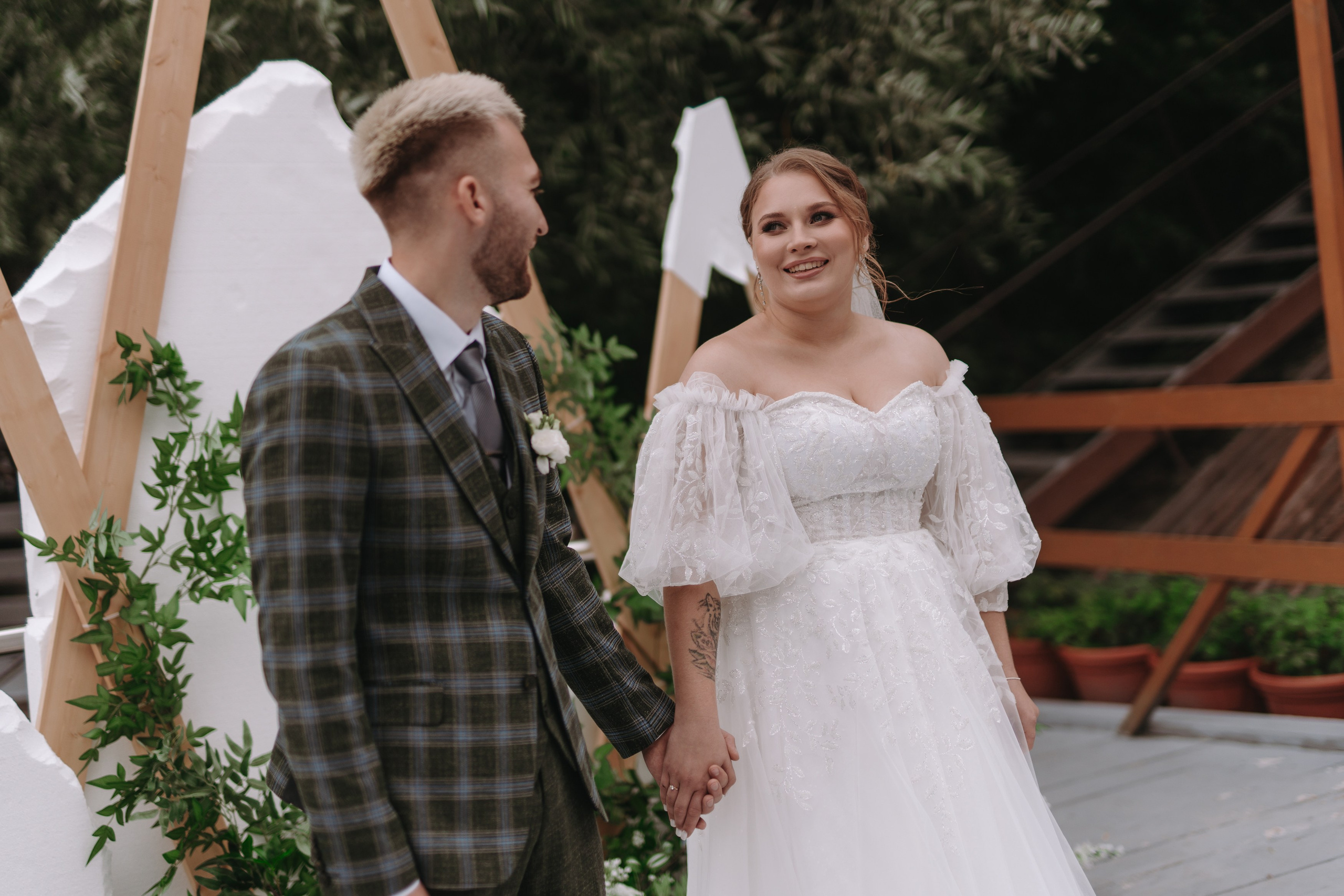 КАФЕ М5 / ХОТИМ ЕДИМ / БОГДАН НАСЫРОВ / ИЛЬНАР АХМАДУЛЛИН