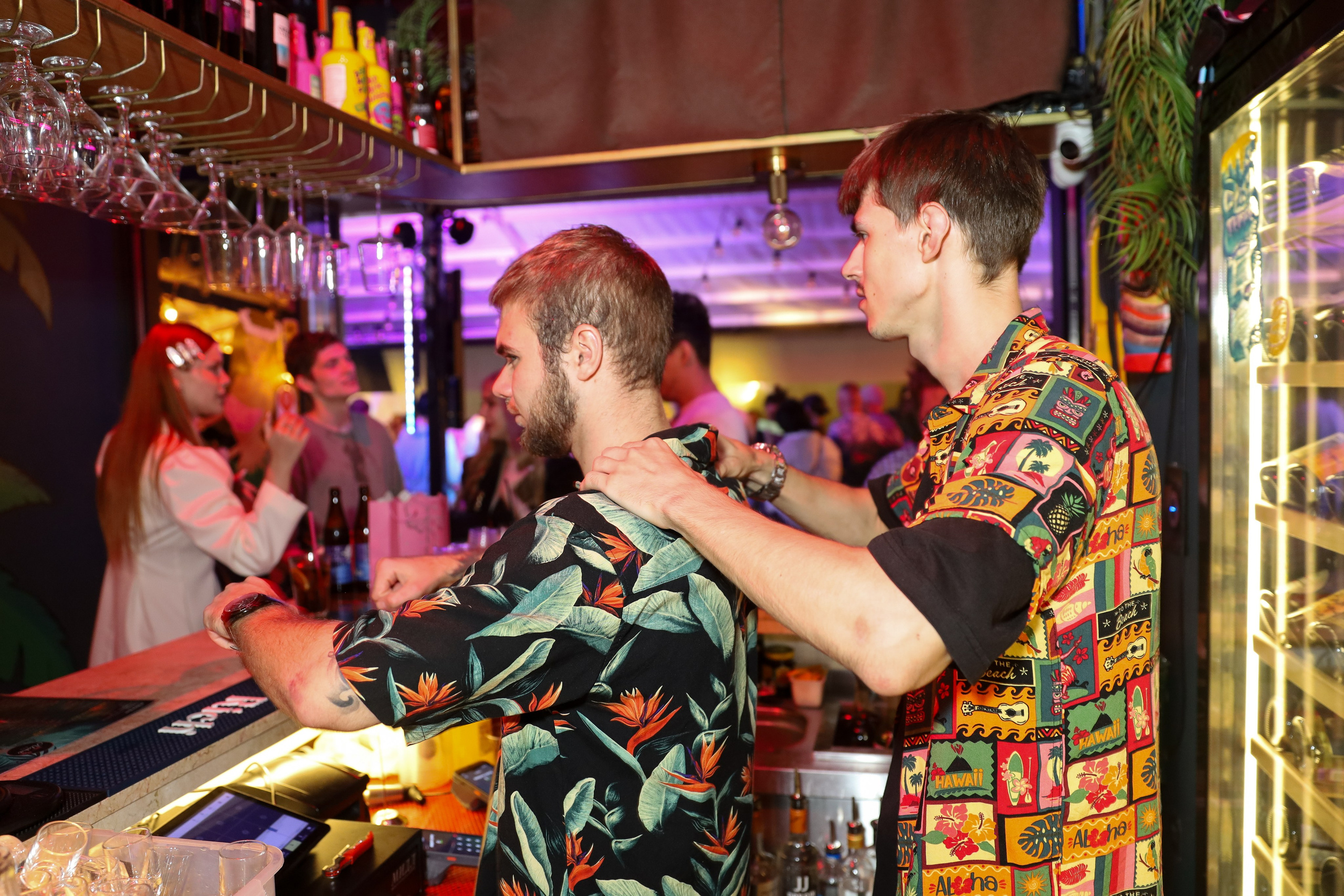 Вечеринки ALOHA BAR. Фотограф мероприятий Ирина Каширина