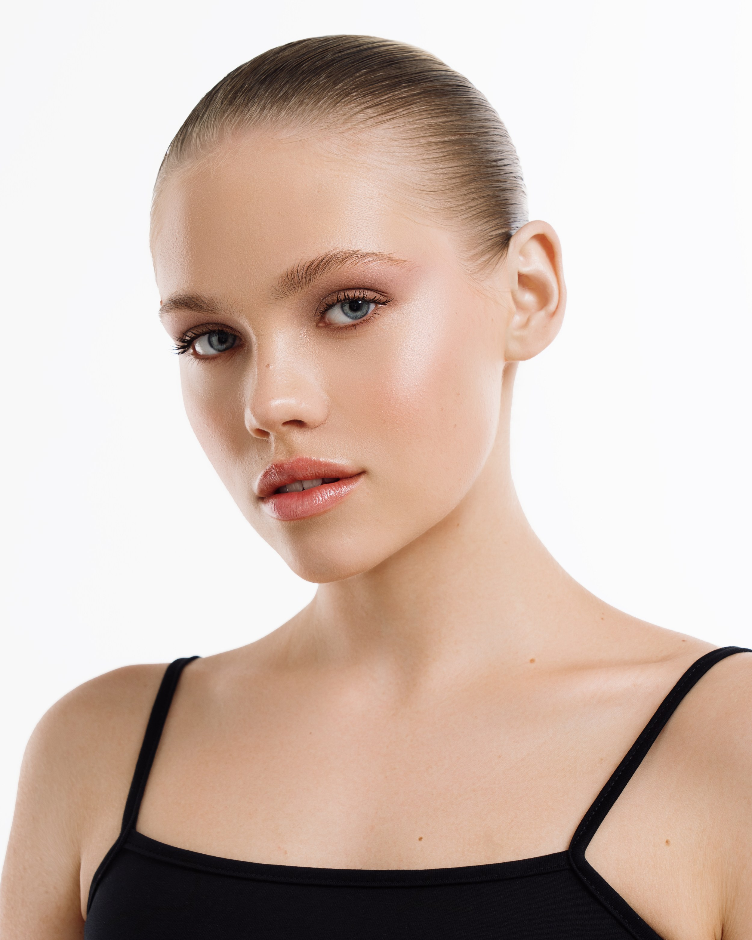 Lic Eye shadow. Fashion фотограф и Арт директор. Санкт-Петербург и Москва