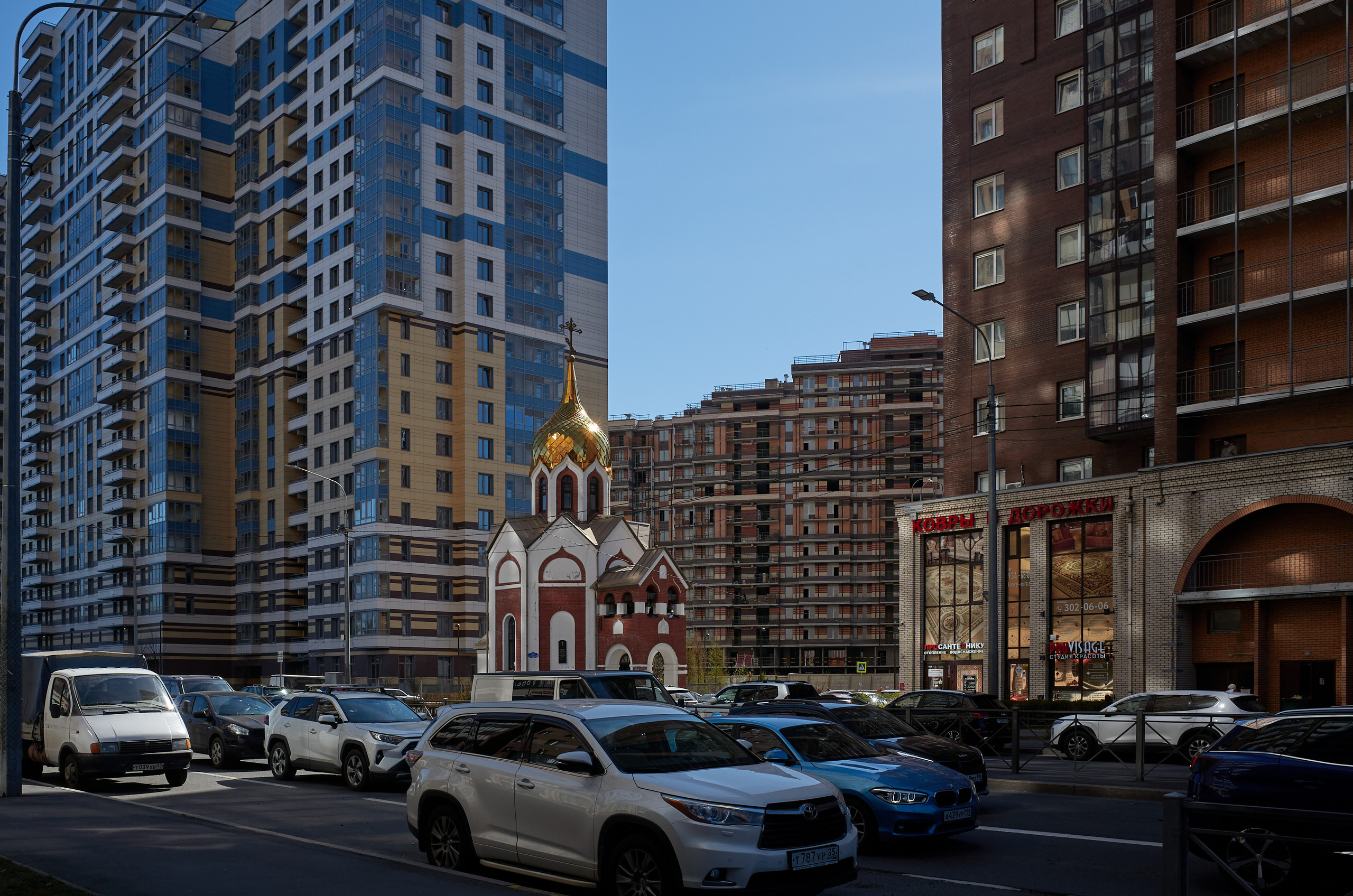 Вера в большом городе. Ольга Шкотова документальный фотограф