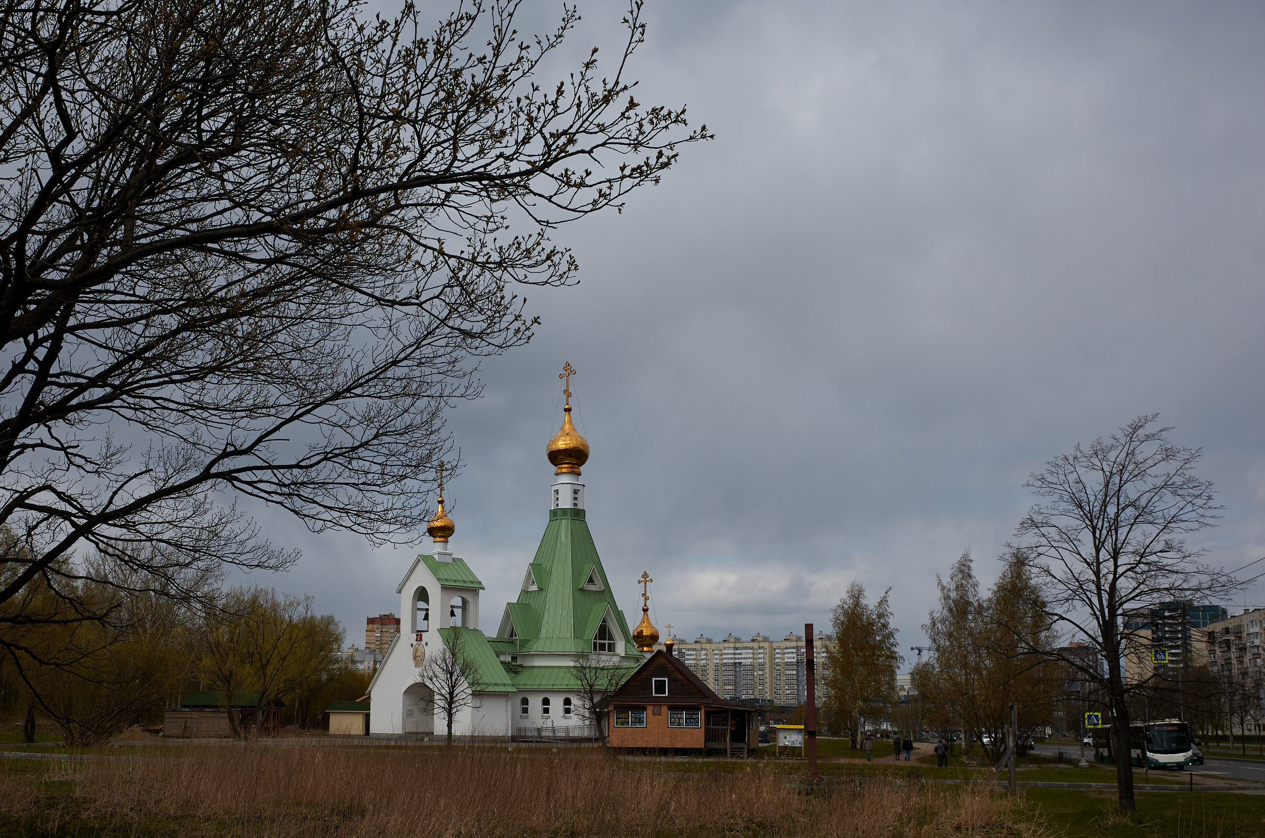 Вера в большом городе. Ольга Шкотова документальный фотограф